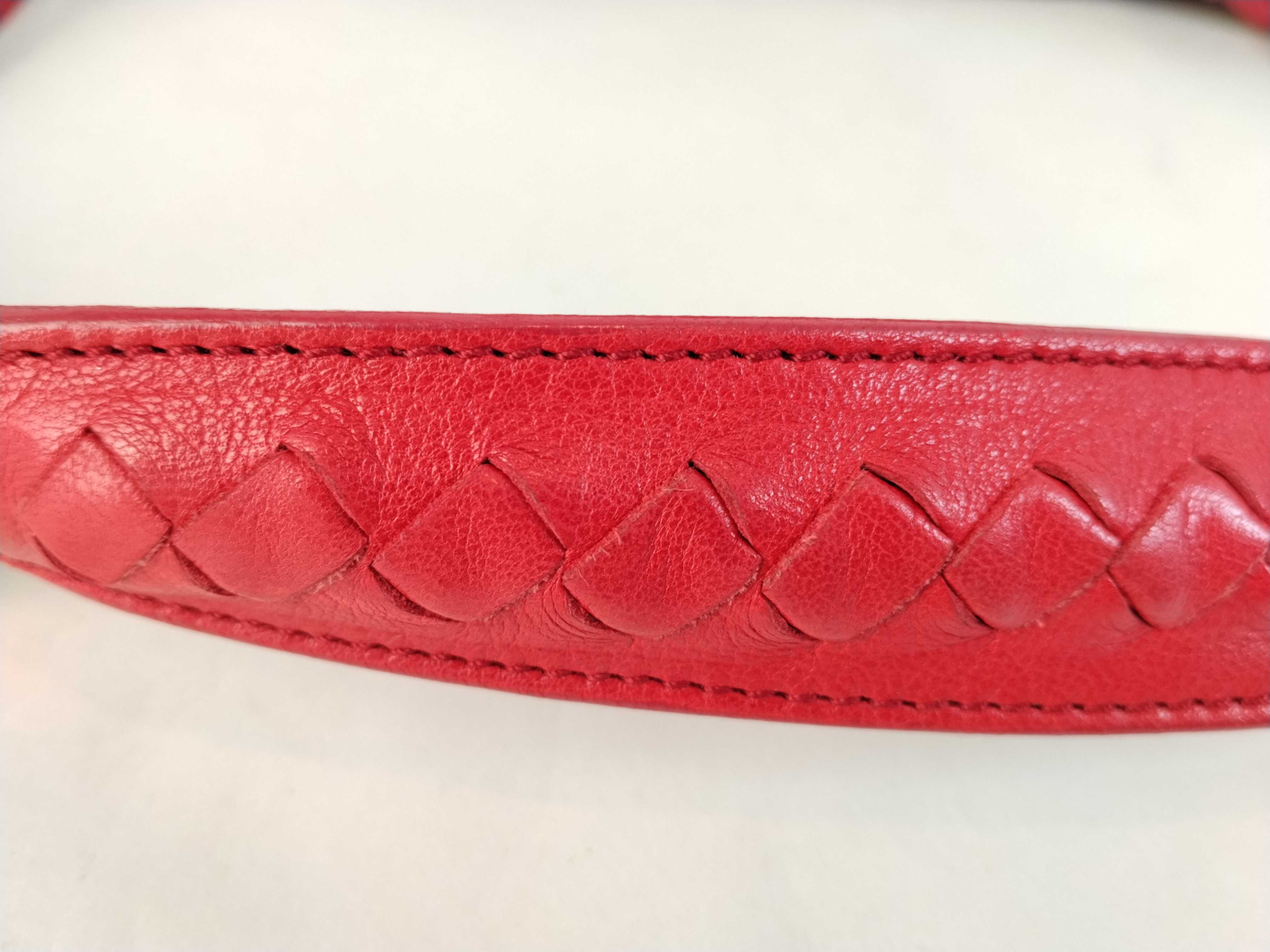 Intrecciato Shoulder Bag (Red) — view 4