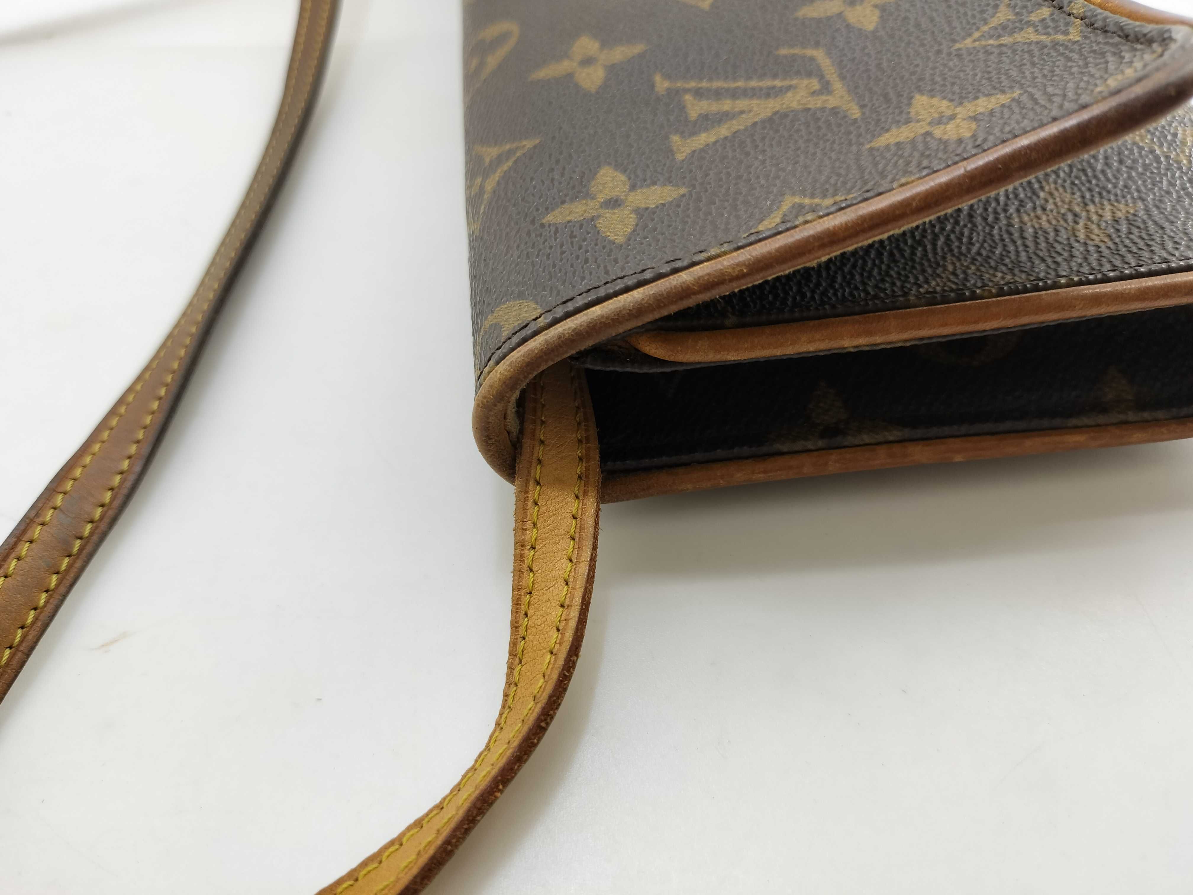 Monogram Louis Vuitton Monogram Pochette Twin Bag M51852 3 Clutch Bag — view 5