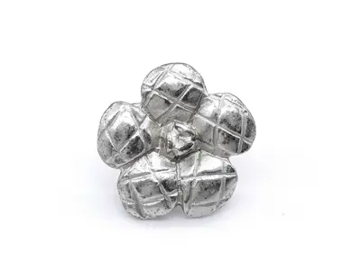 Camellia Earring (Single Earring) Camellia 98A Silver Color Earring