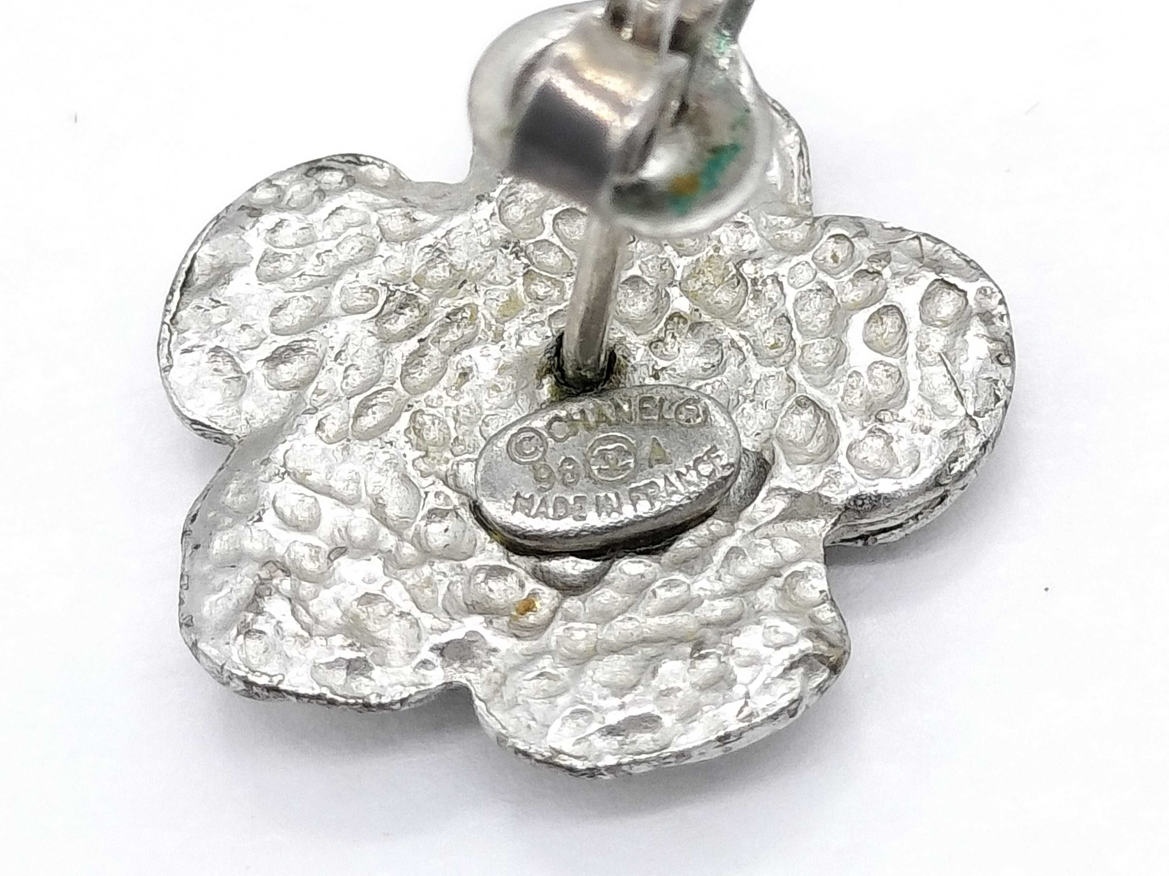 Camellia Earring (Single Earring) Camellia 98A Silver Color Earring — view 4