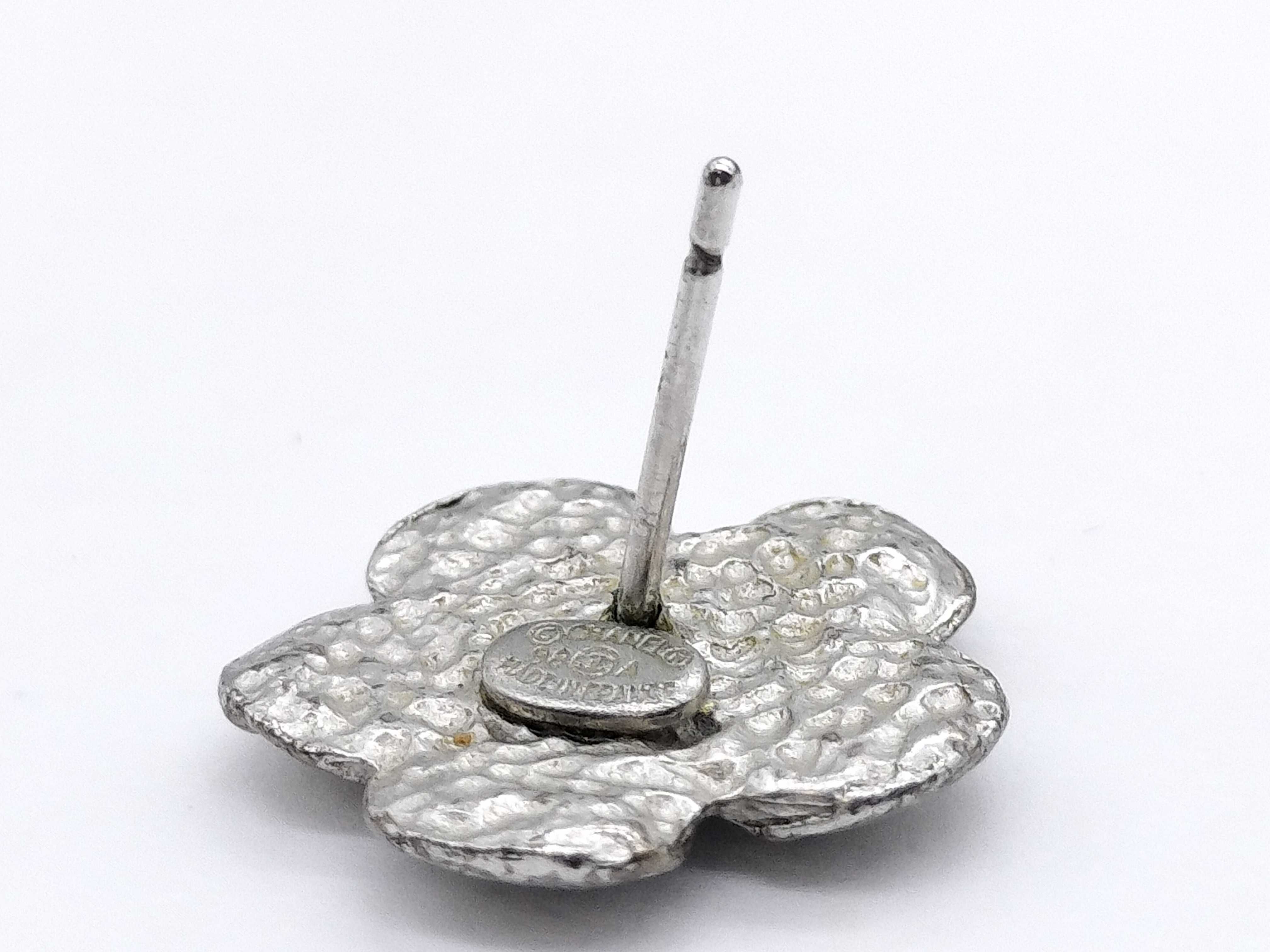 Camellia Earring (Single Earring) Camellia 98A Silver Color Earring — view 6