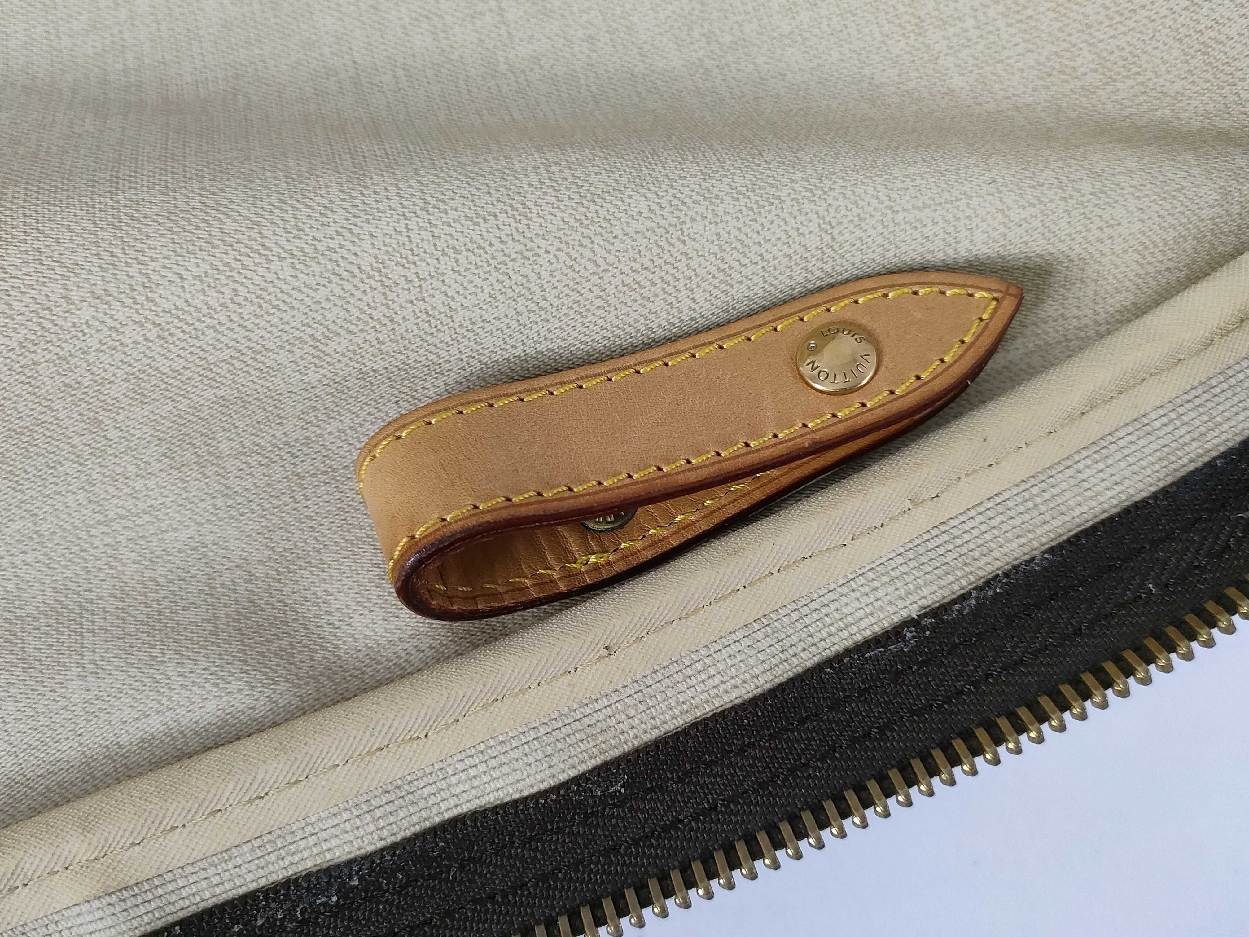 Monogram Louis Vuitton Monogram Alize Trois Poche M41391 Bag — view 10