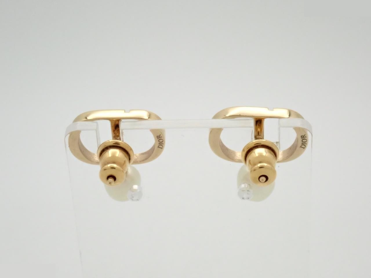 gold — view 2