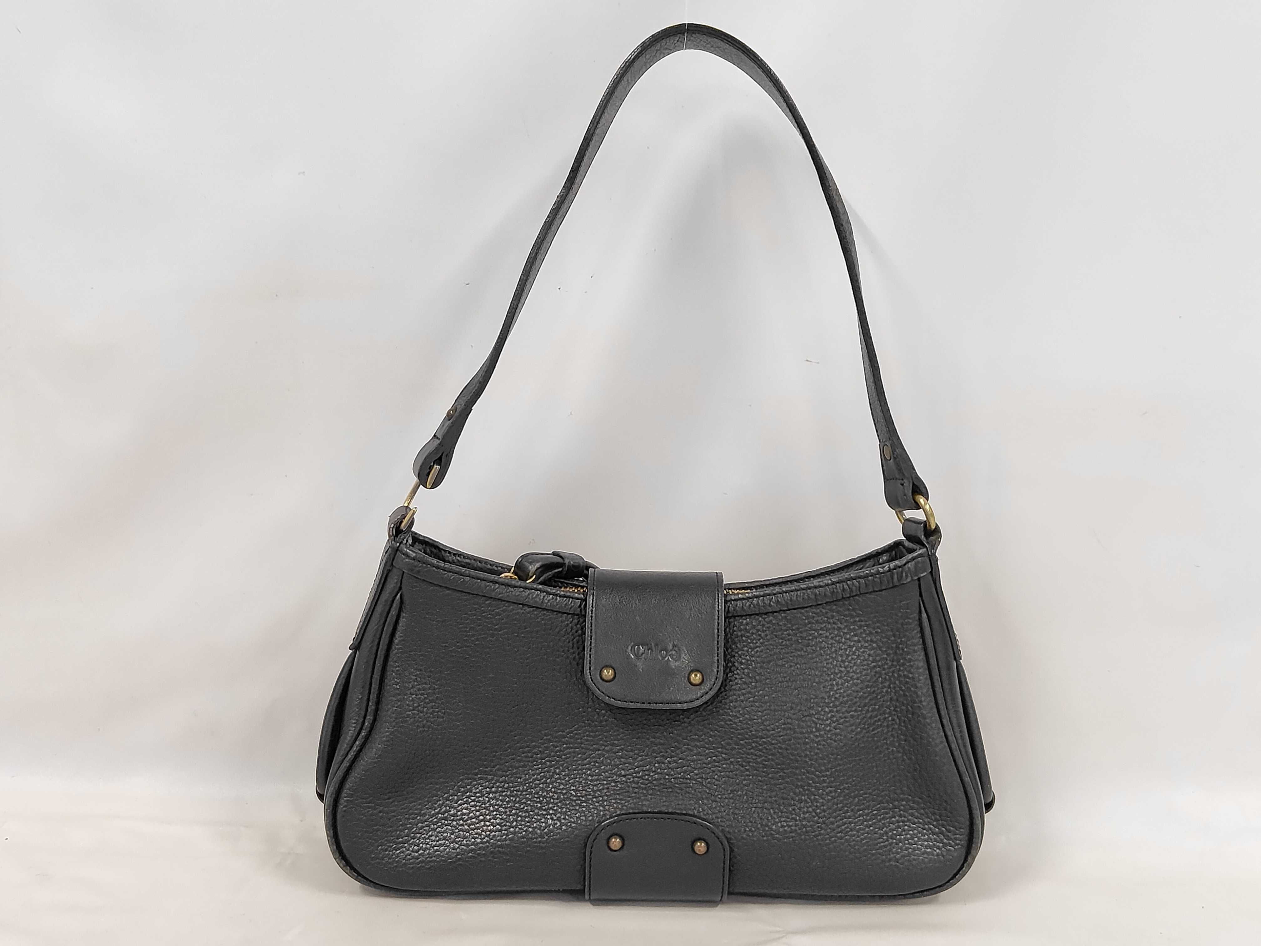 one-shoulder leather handbag, black.