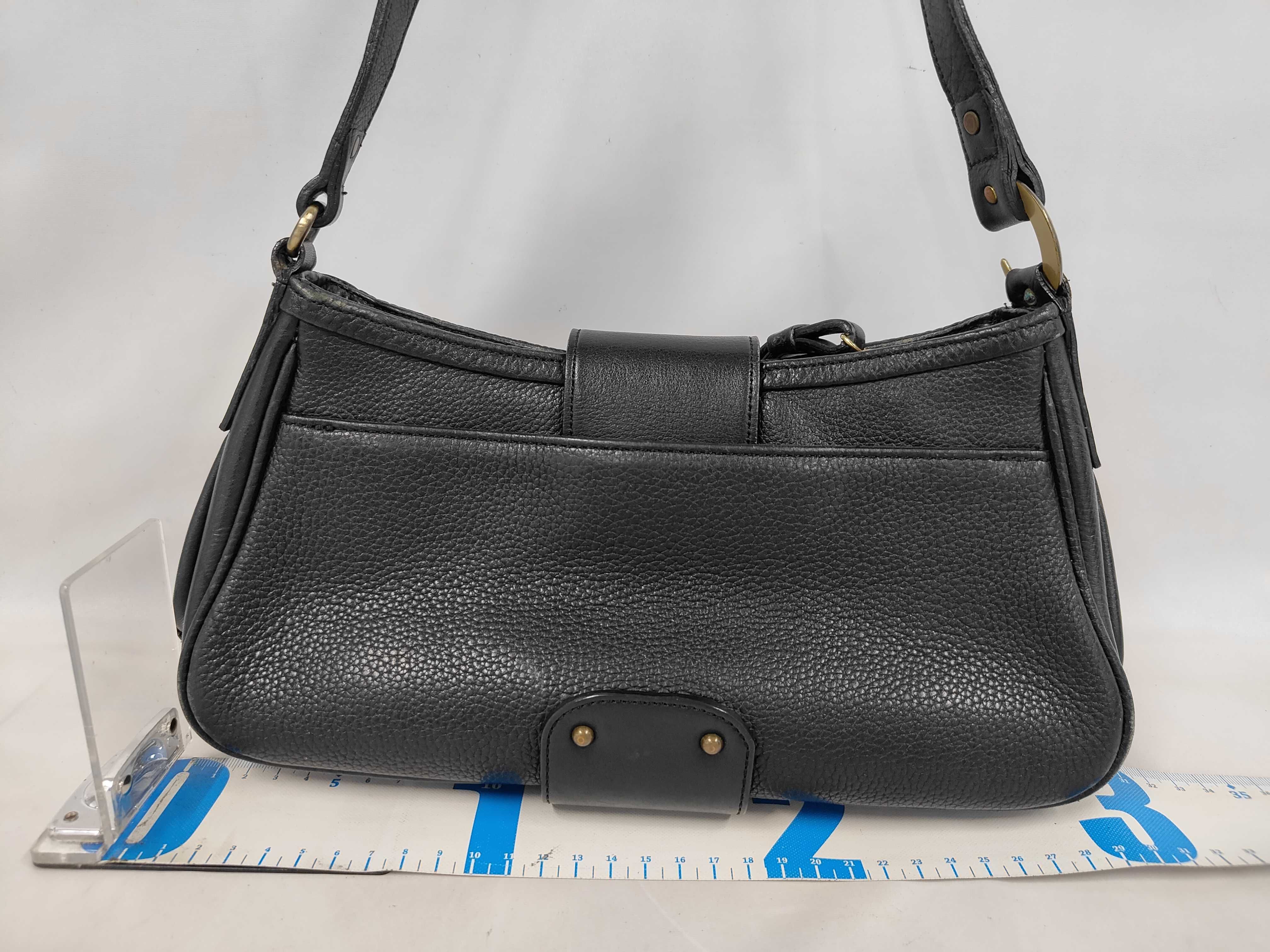 one-shoulder leather handbag, black. — view 2