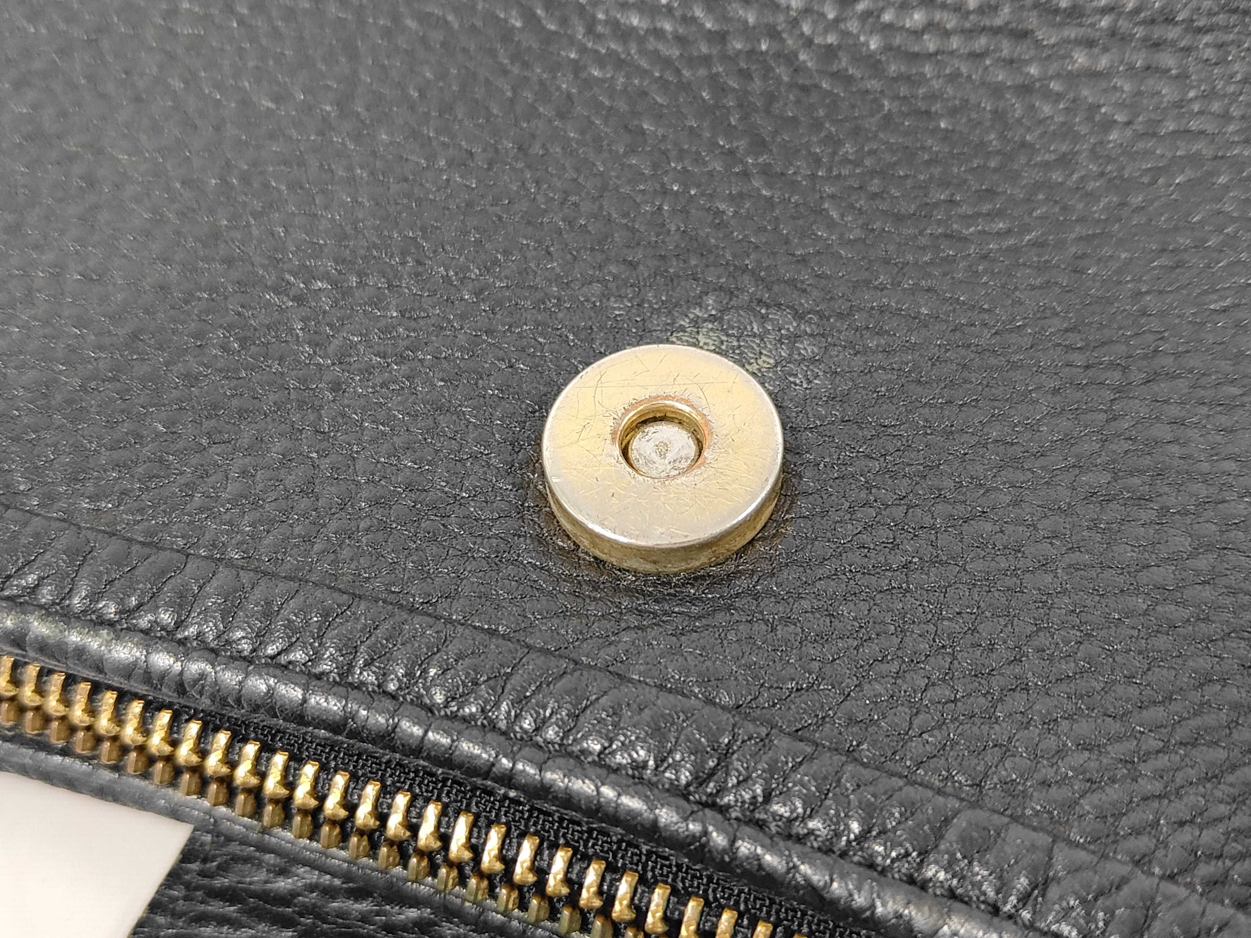 one-shoulder leather handbag, black. — view 10