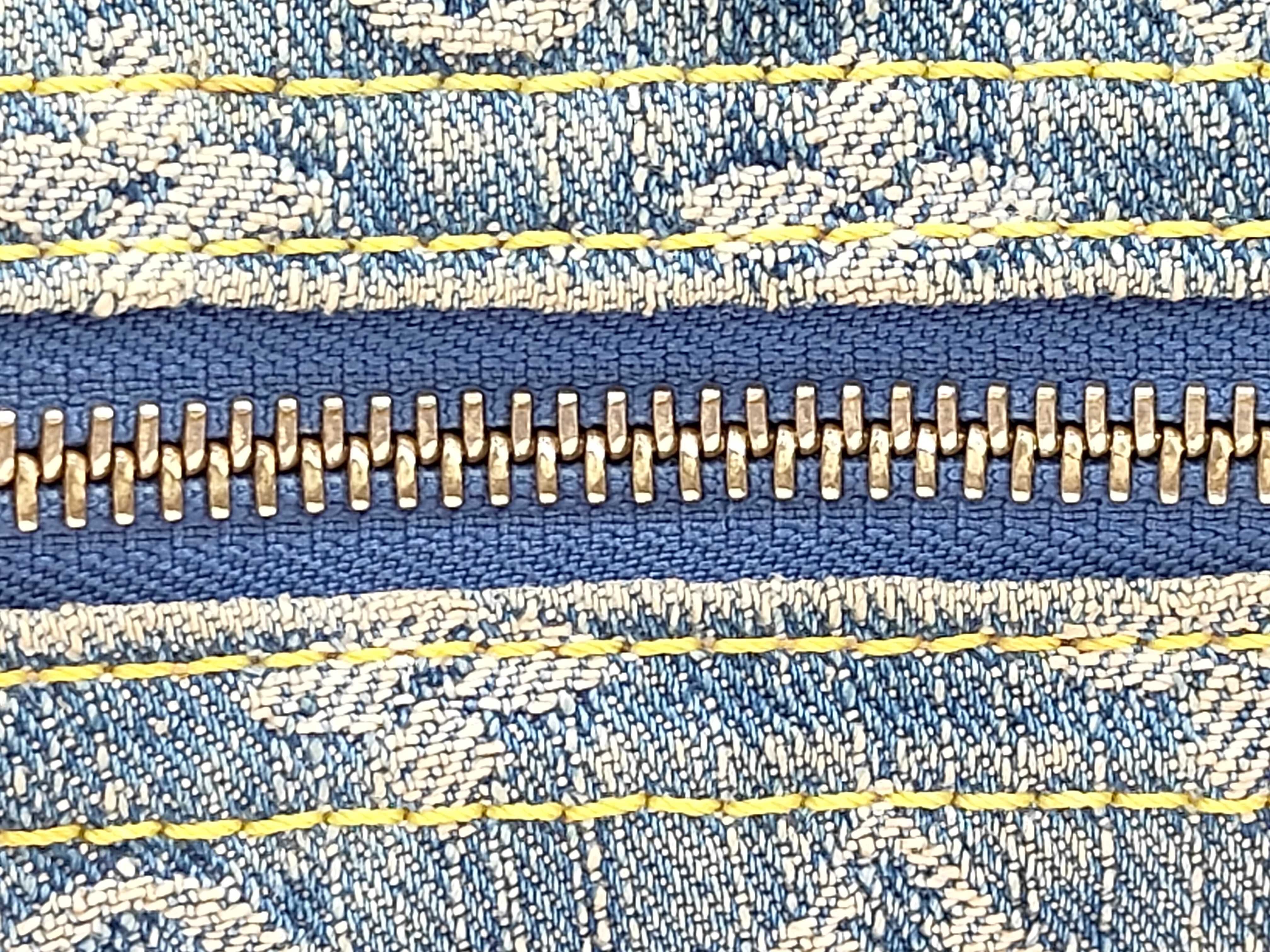 Monogram Denim Baggy PM Blue M95049 Shoulder Bag — view 5