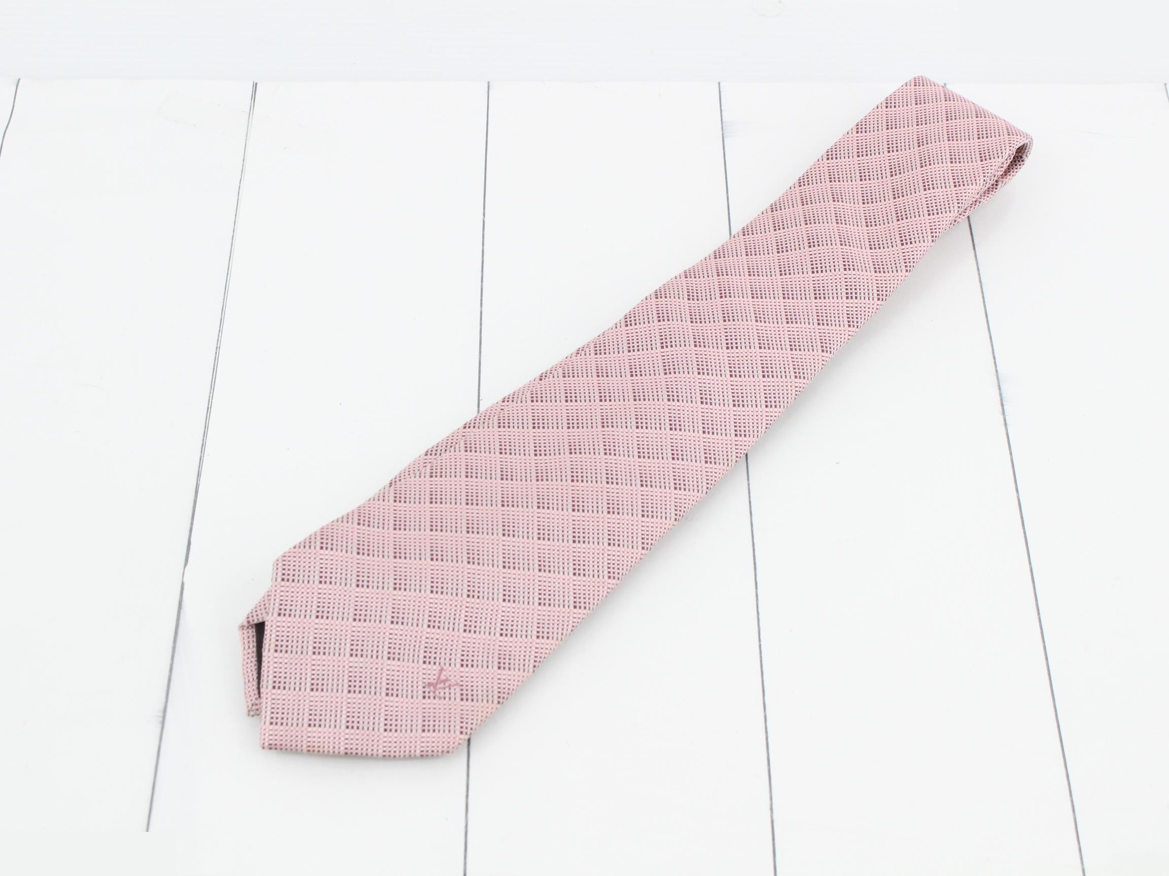 tie