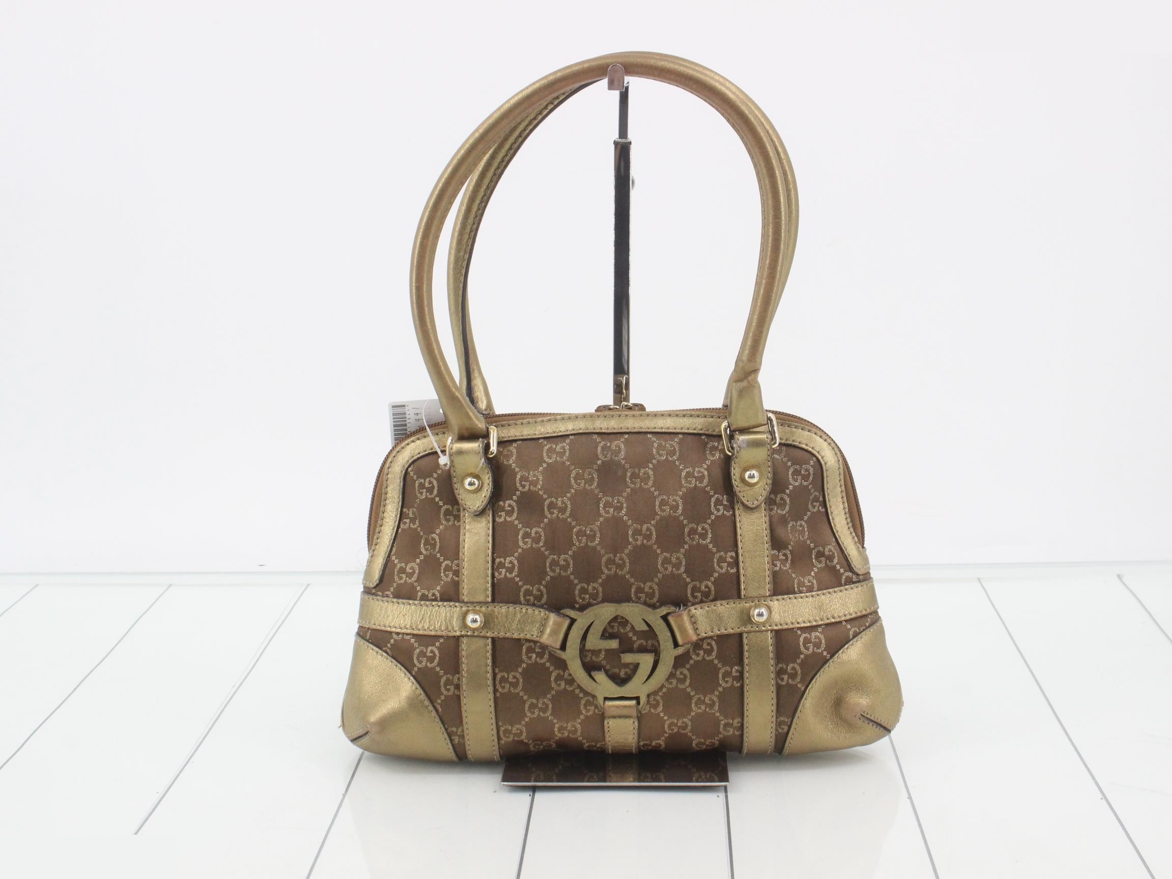 shoulder bag