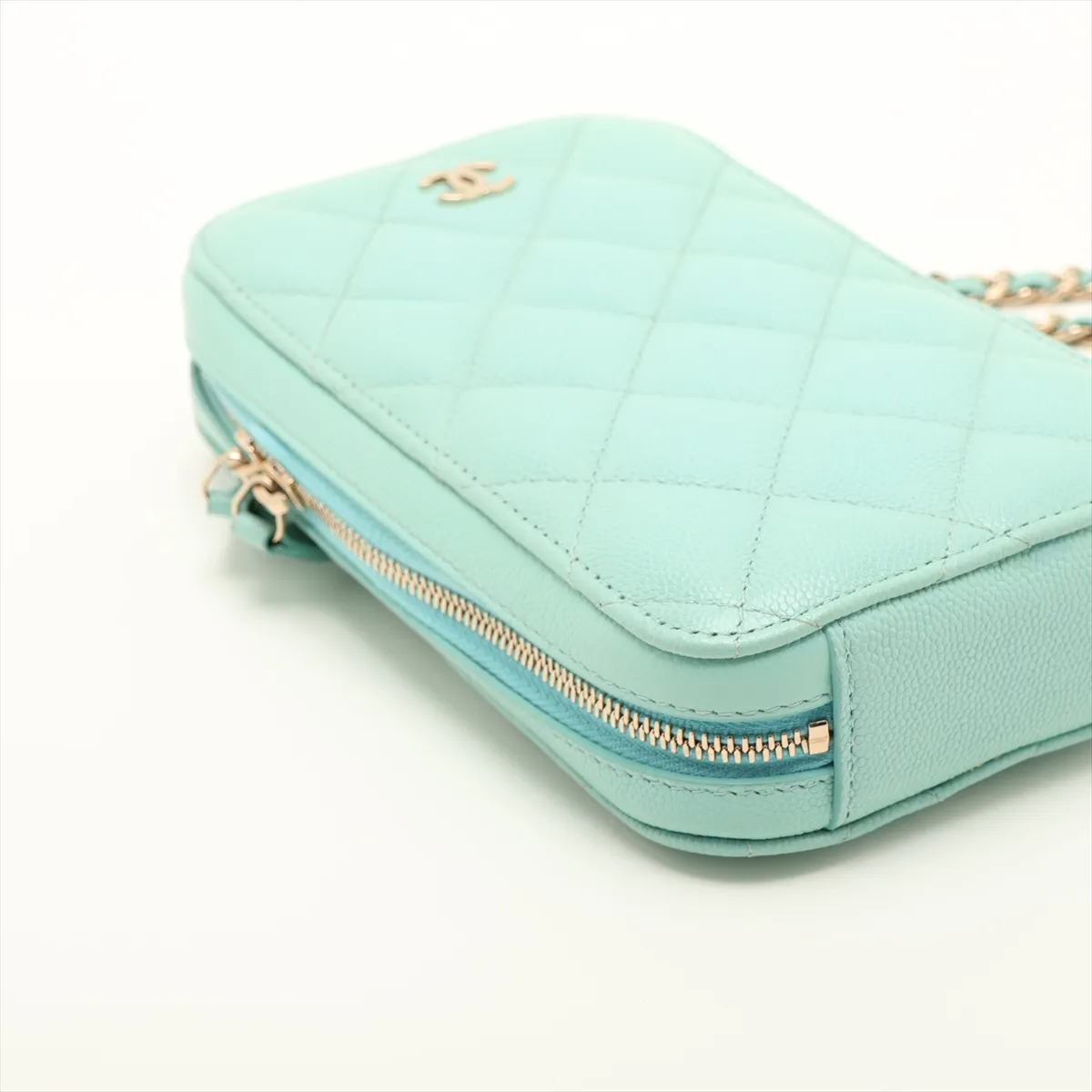 Matelassé Caviar Skin Chain Shoulder Bag, Blue with Gold Hardware, 27154573, Serial Number 27 — view 4