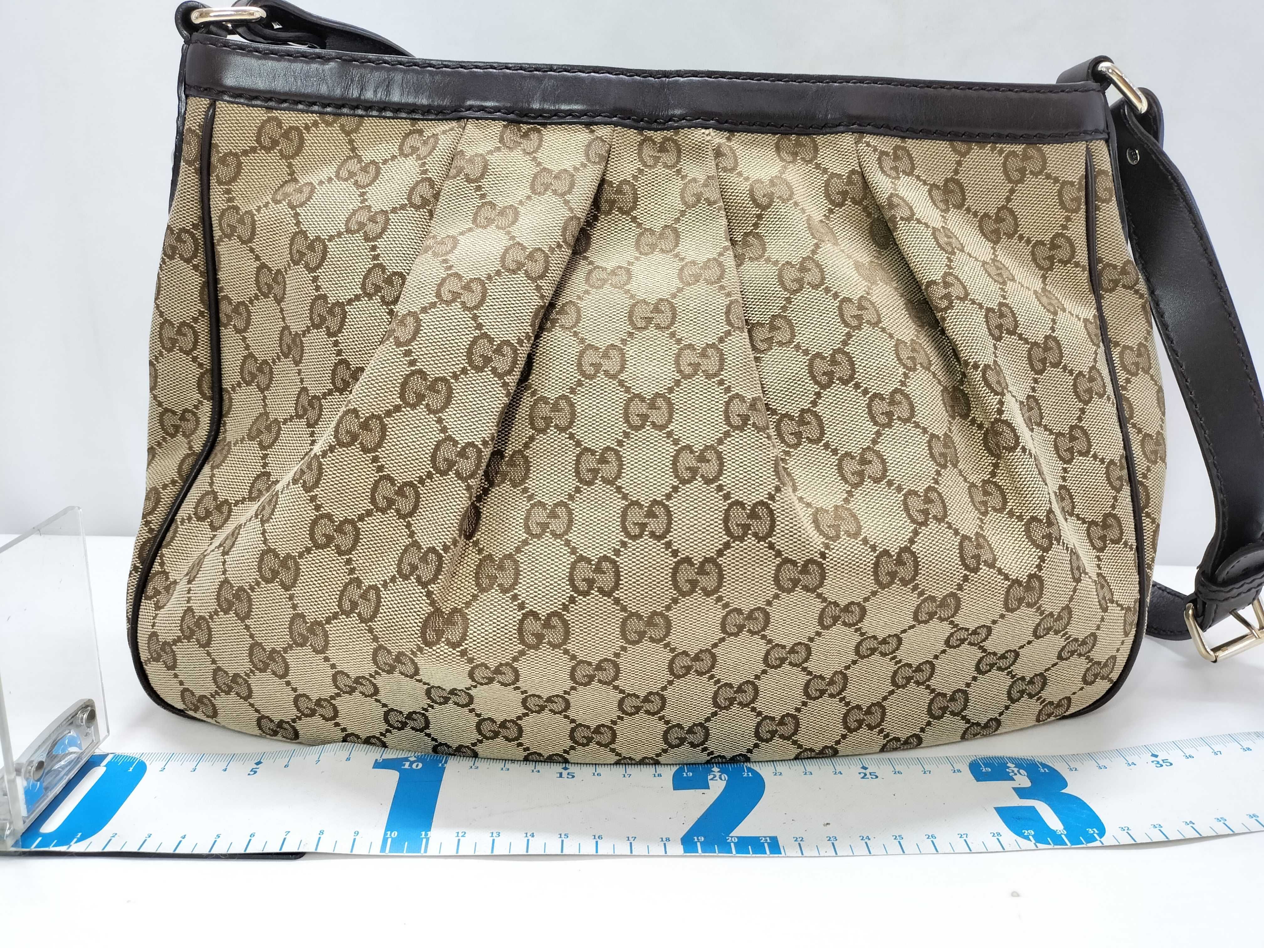 GG Canvas Shoulder Bag — view 2
