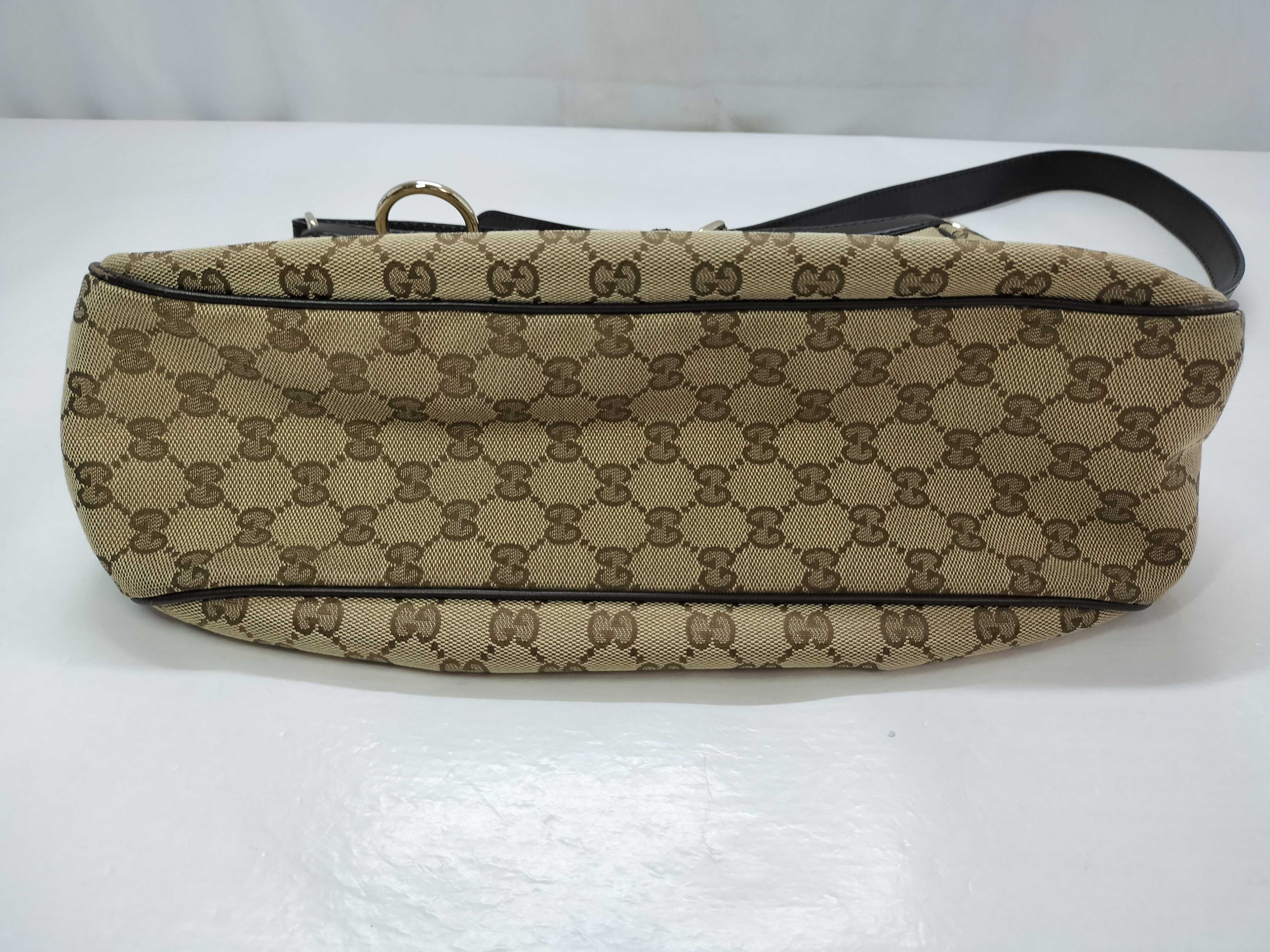 GG Canvas Shoulder Bag — view 15