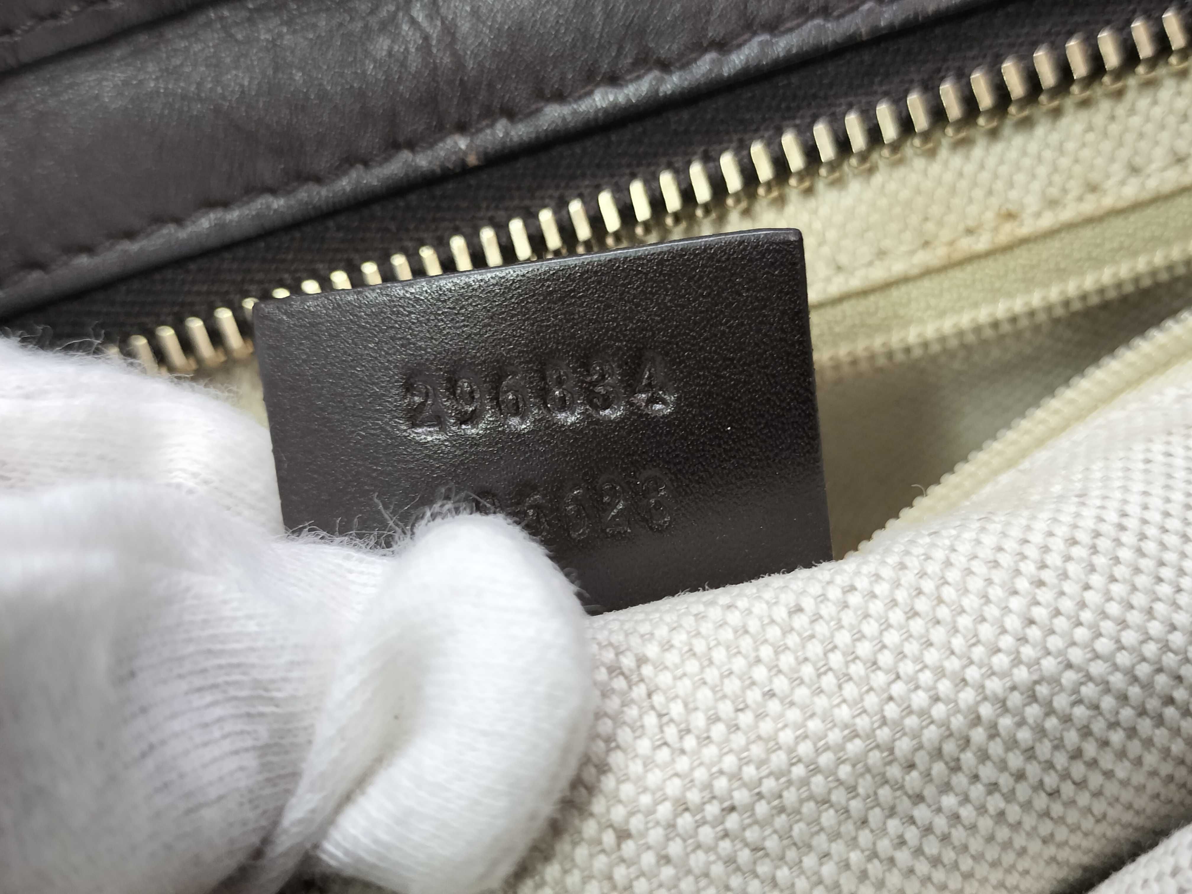 GG Canvas Shoulder Bag — view 10