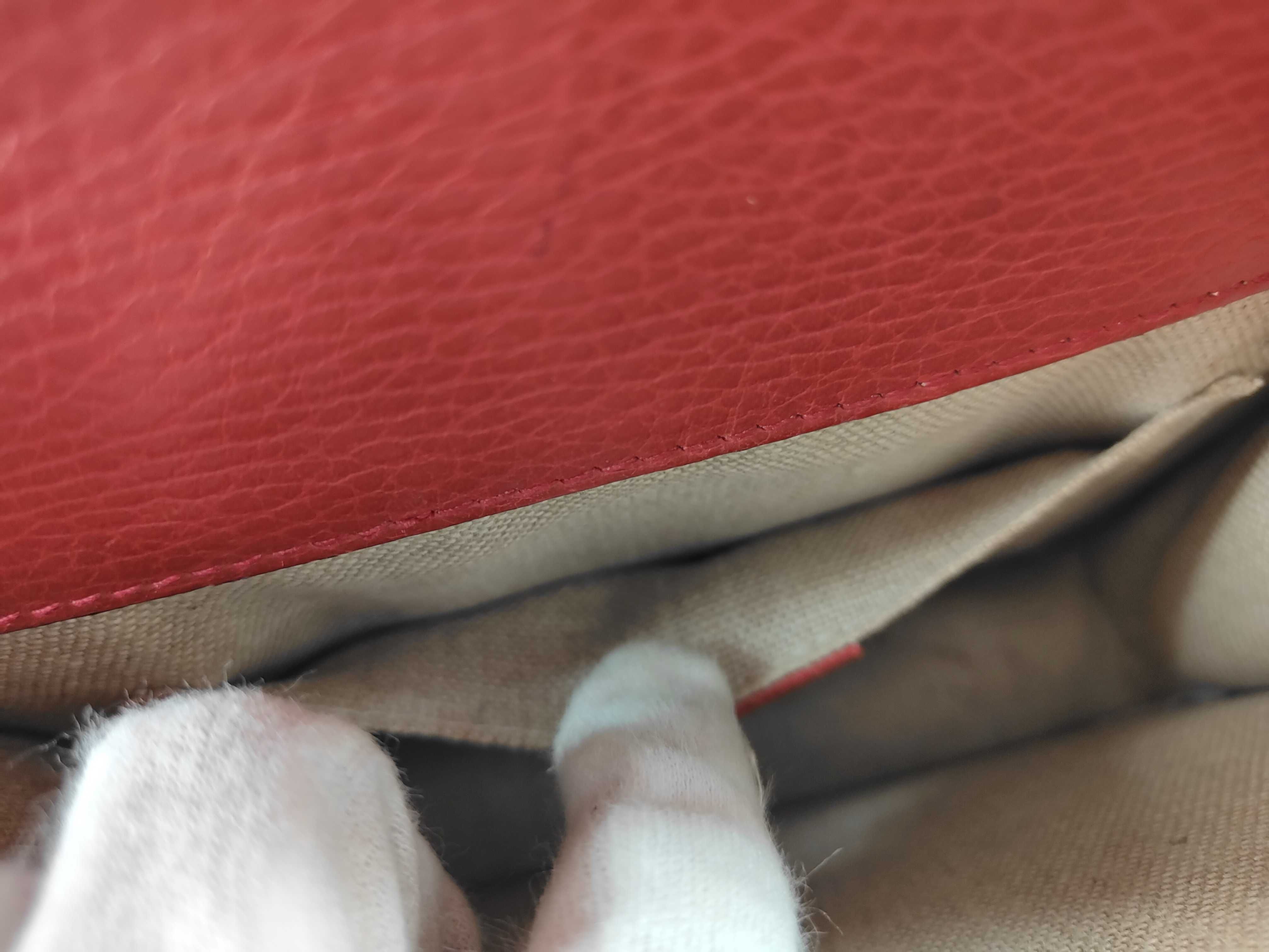 Interlocking Chain Shoulder Bag — view 13