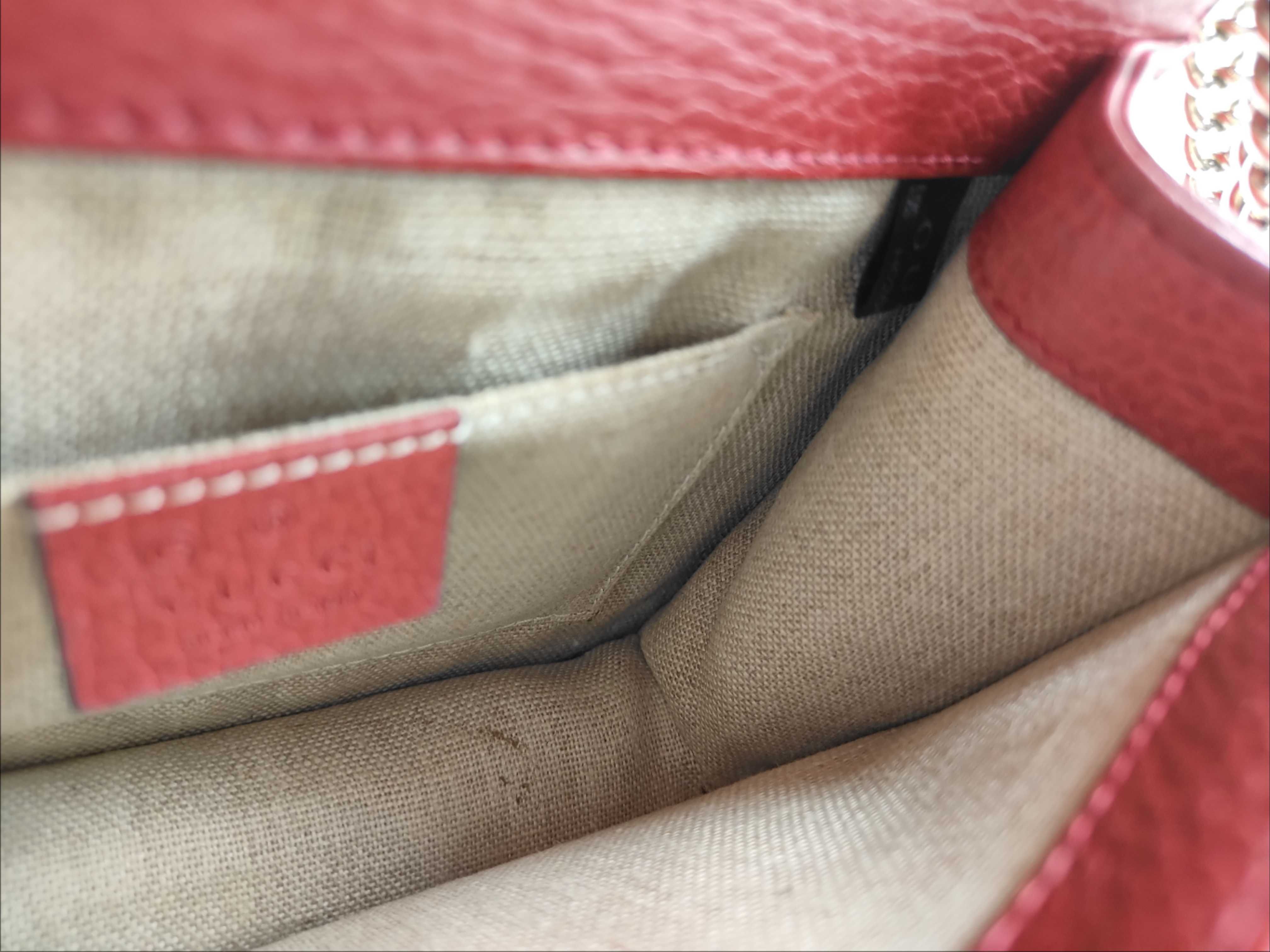 Interlocking Chain Shoulder Bag — view 14