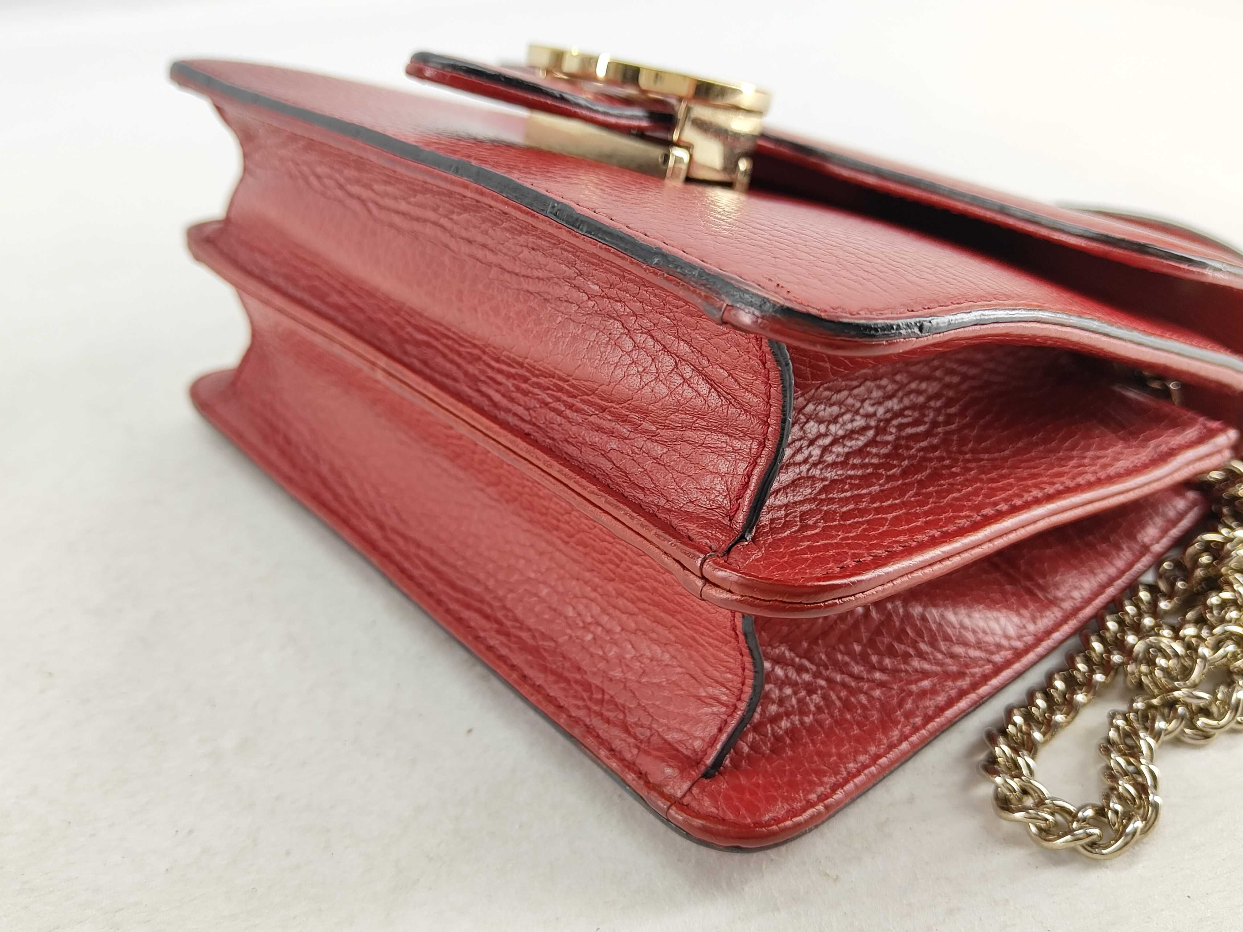 Interlocking Chain Shoulder Bag — view 8