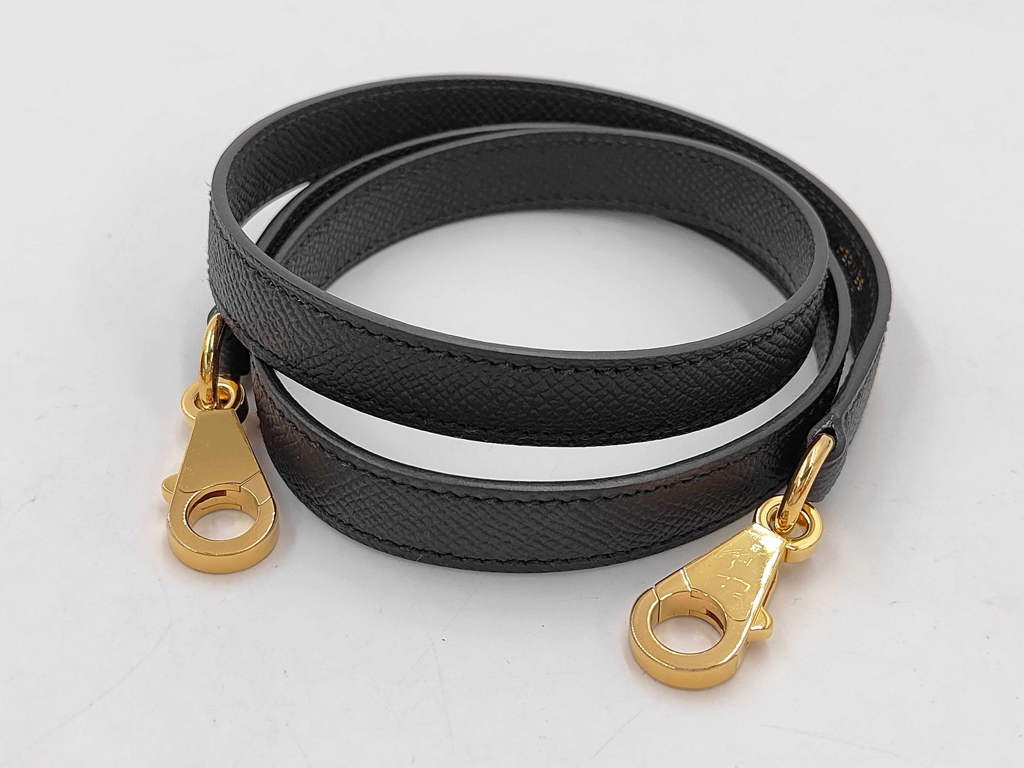 Kelly 28 Epsom Black Leather with Gold Hardware, Y Stamp, Handbag — view 11