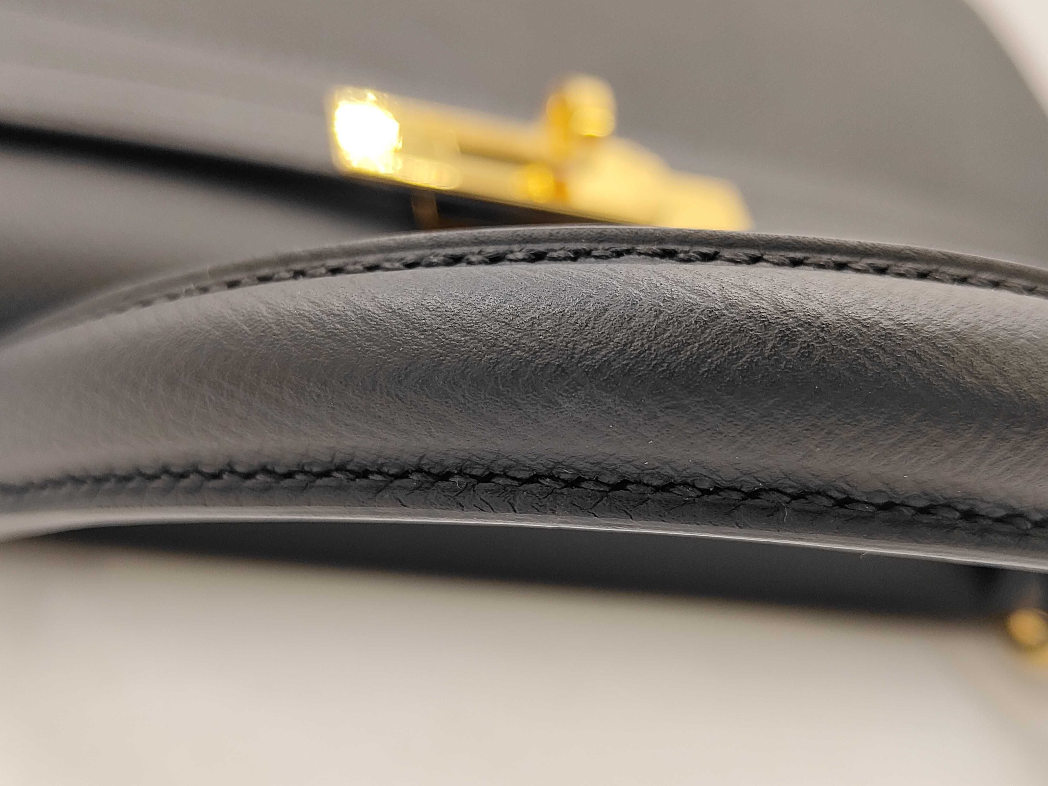 Kelly 28 Epsom Black Leather with Gold Hardware, Y Stamp, Handbag — view 4