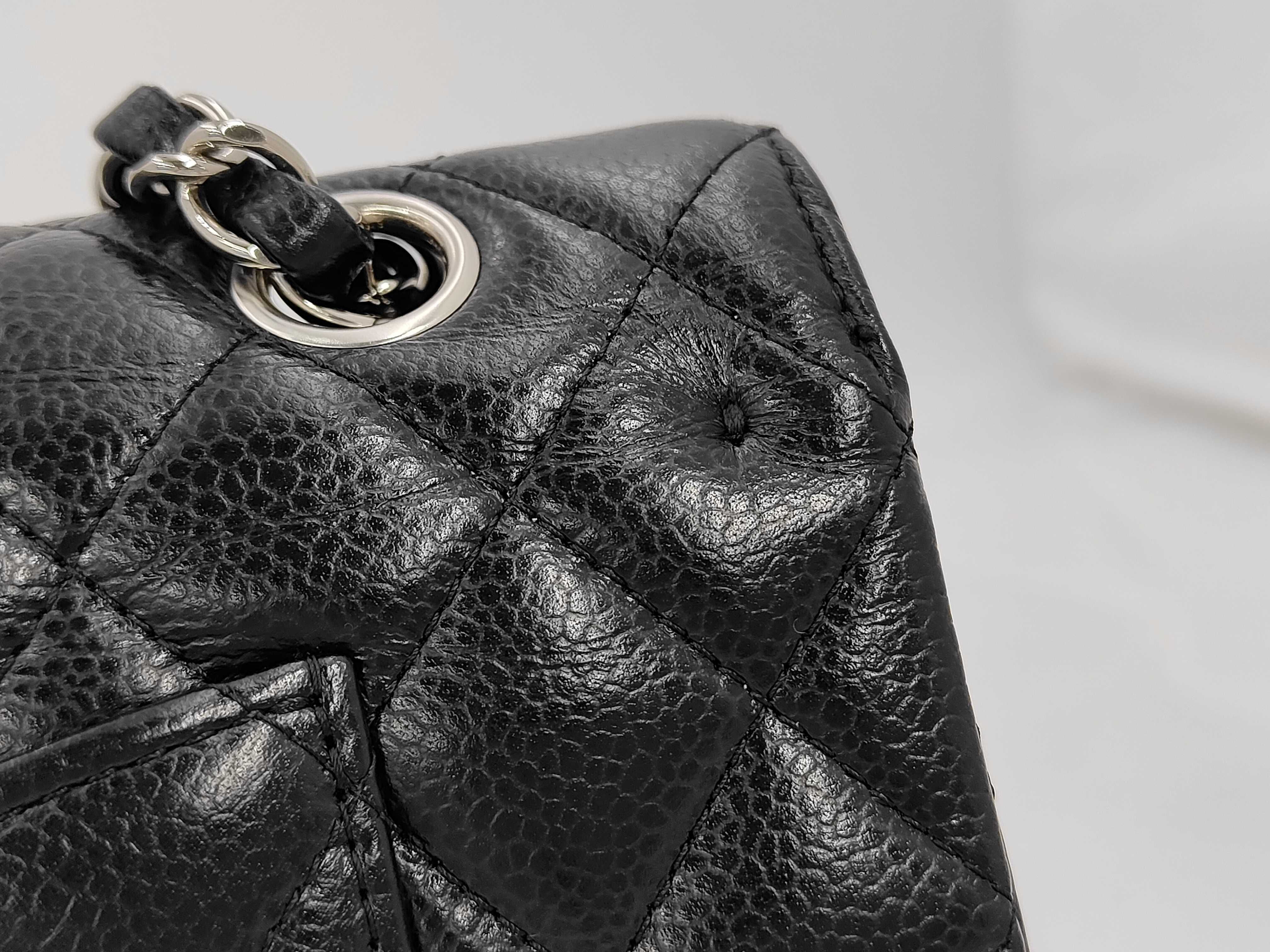 Matelassé 25 Caviar Leather Black Silver Hardware Serial Number 21-series Shoulder Bag — view 3