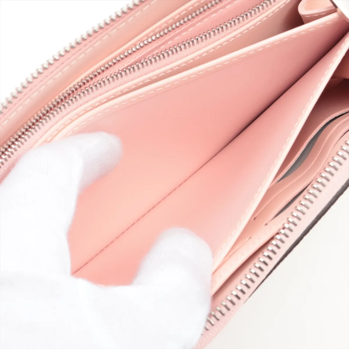 Mahina Zippy Wallet M82755 Rose Jasmine Round Zip Wallet (RFID detected) — view 8