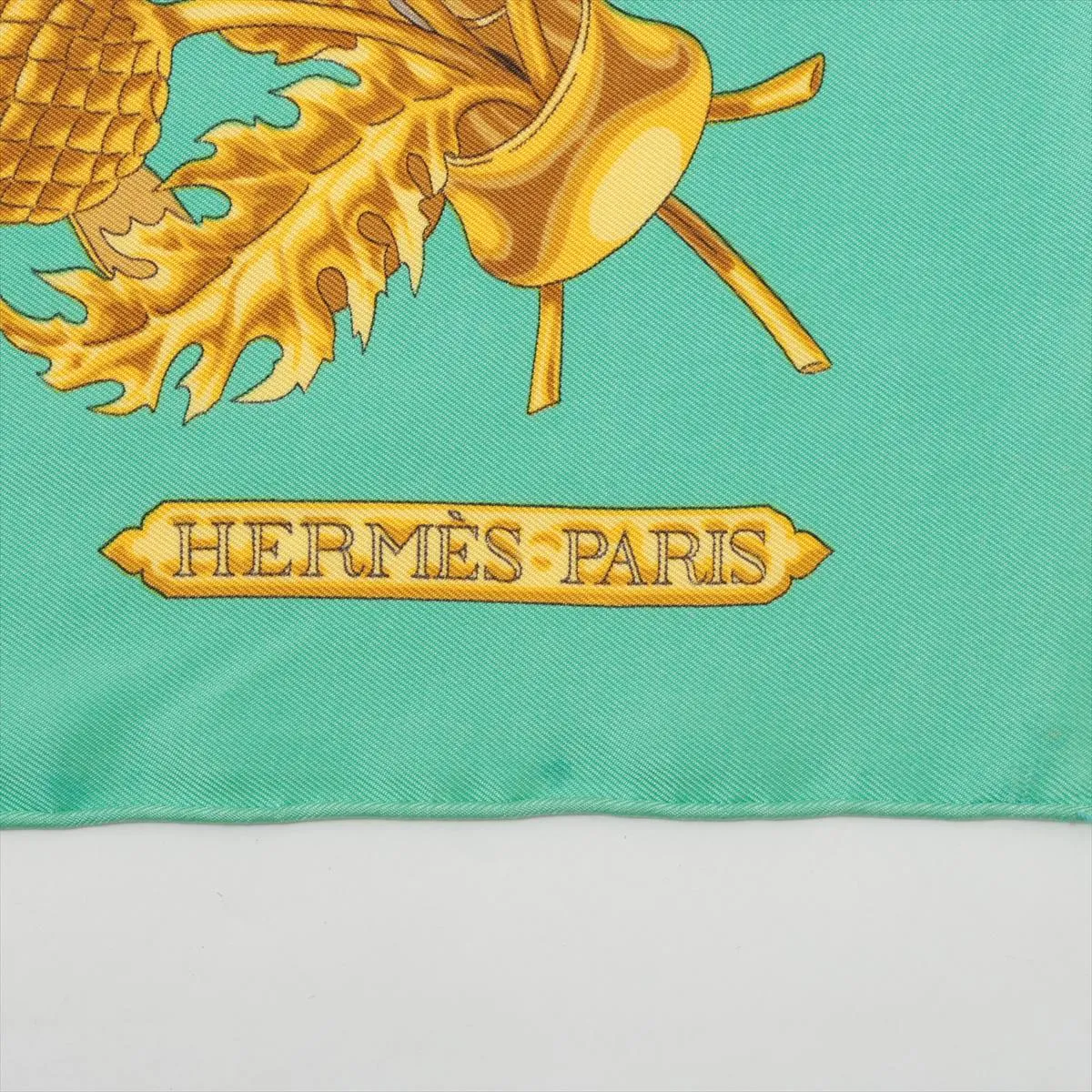 Carre 90 BRITISH HERALDRY British coat of arms scarf, silk, green. — view 6