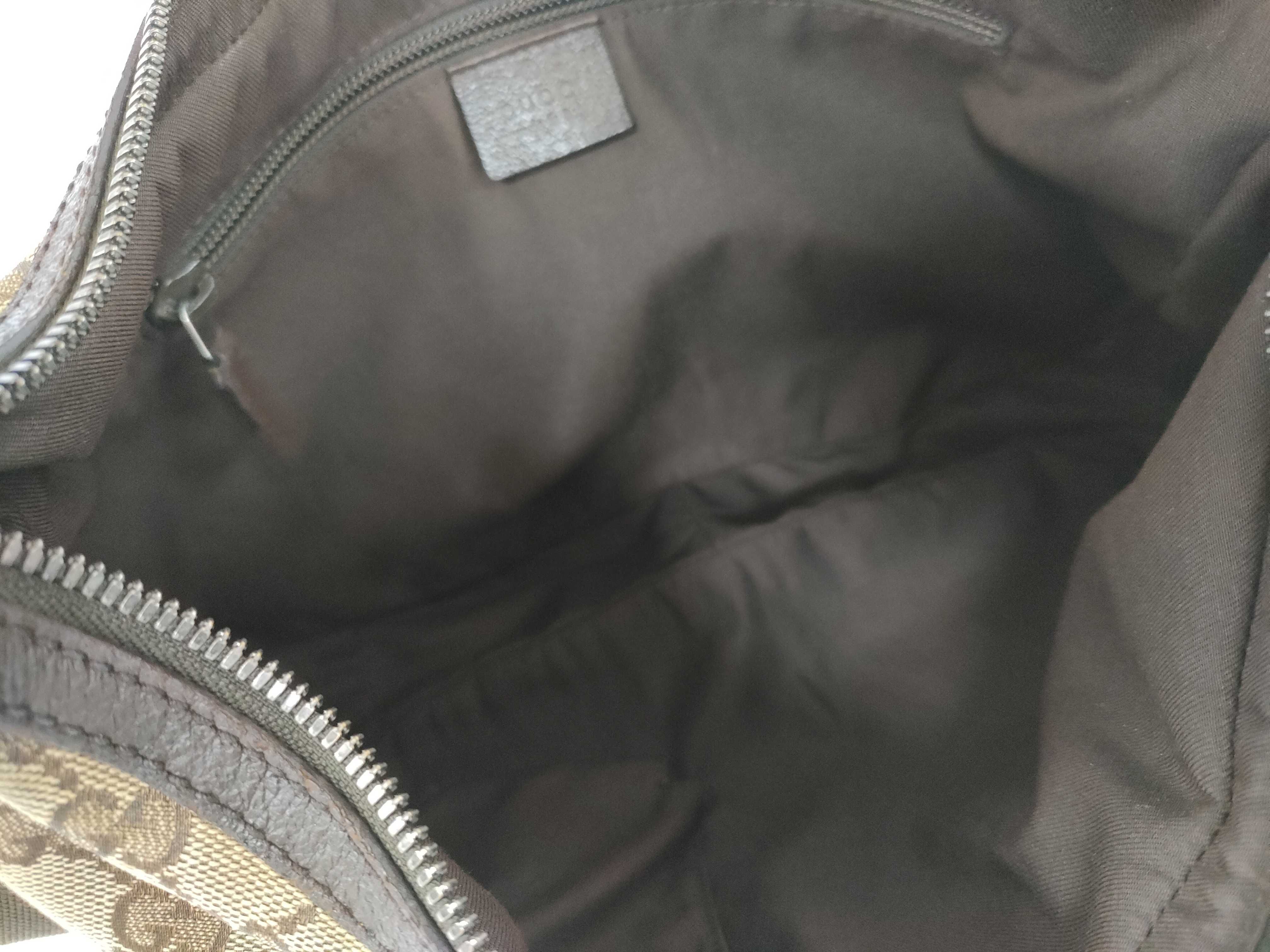 GG Canvas Shoulder Bag Half Moon Canvas Shoulder Bag — view 9