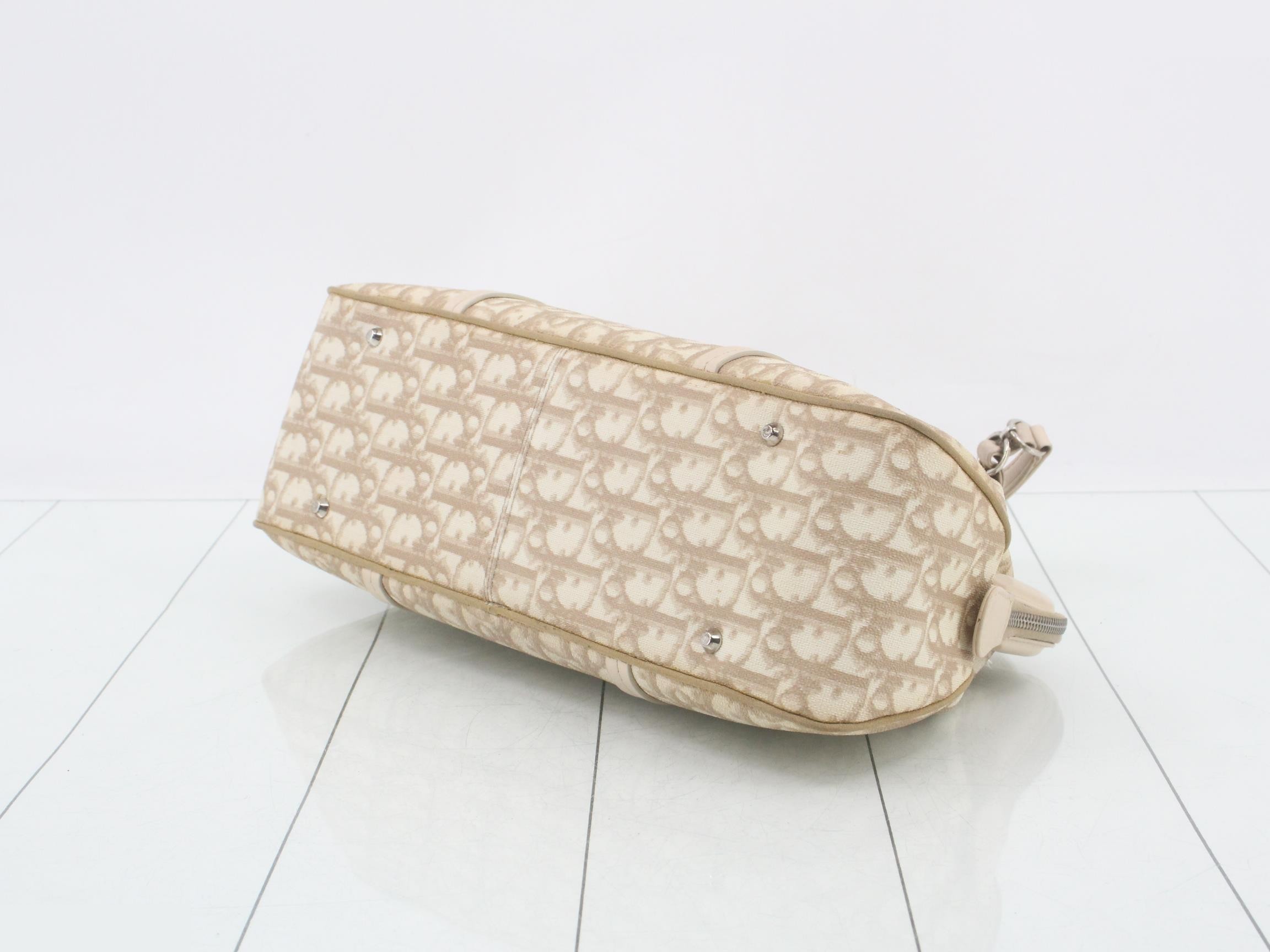 Trotter Chain Shoulder Bag — view 6
