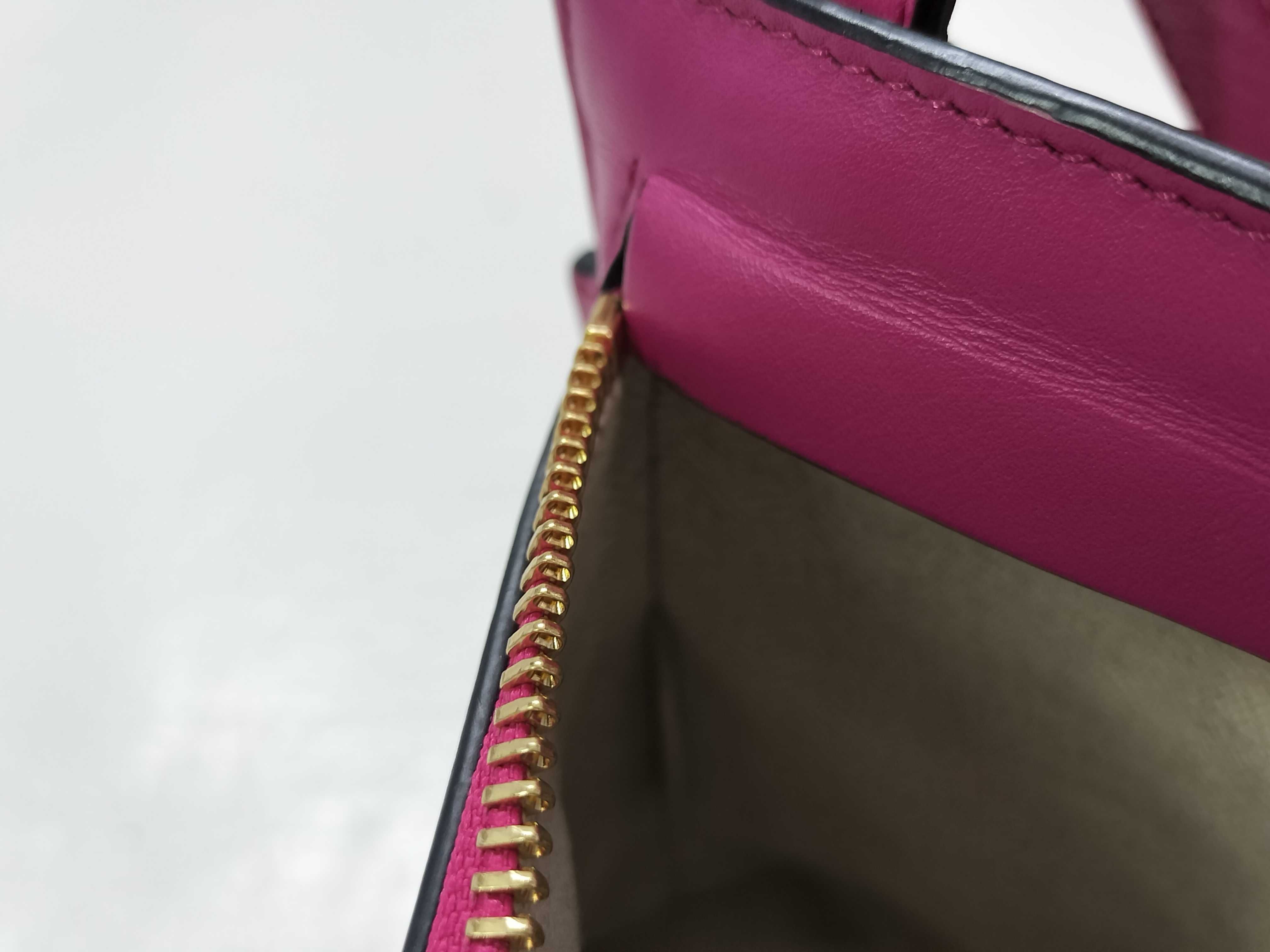 Anagram T Pouch Leather Shoulder Bag Pink Shoulder Bag — view 11