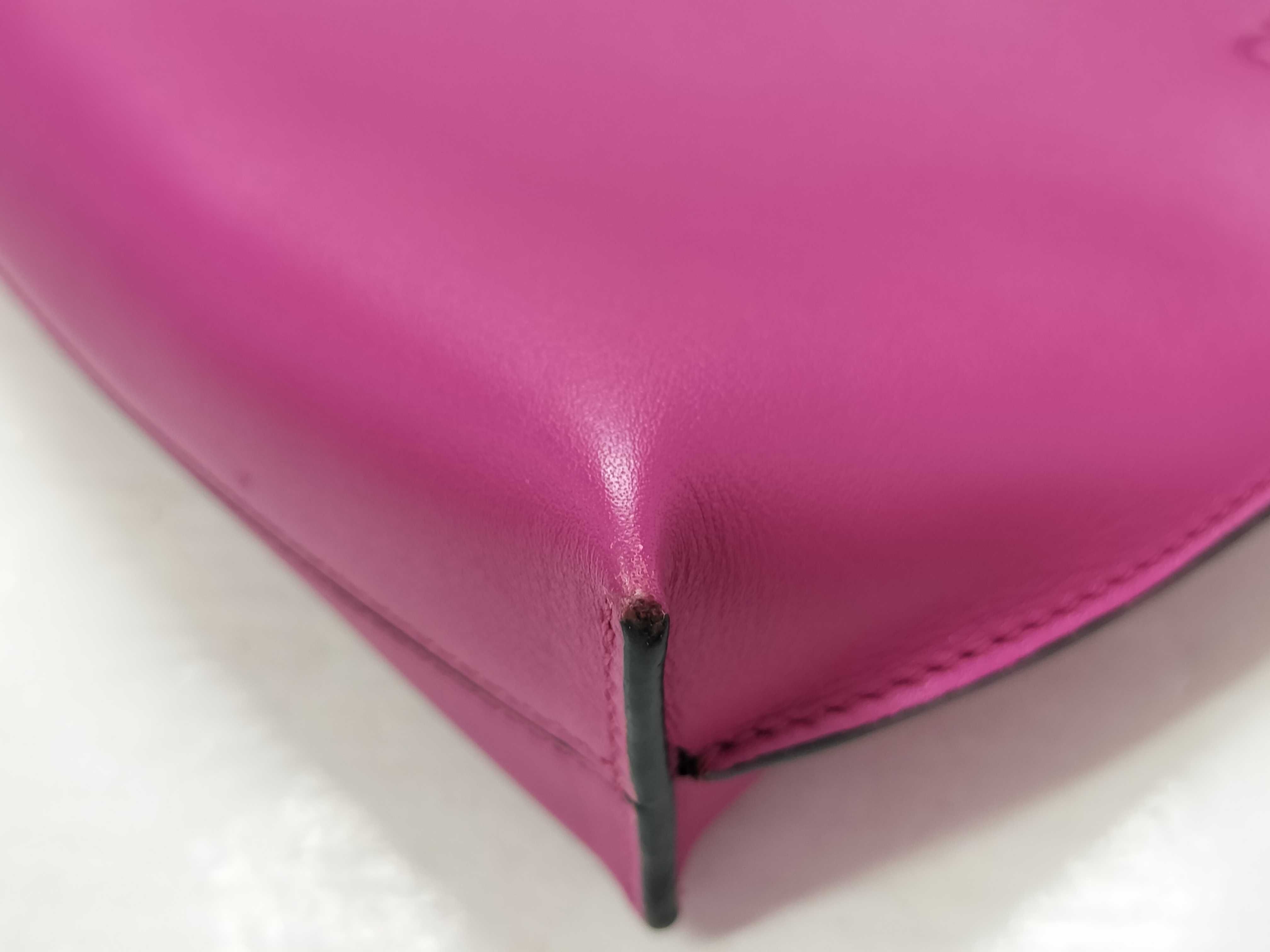 Anagram T Pouch Leather Shoulder Bag Pink Shoulder Bag — view 7