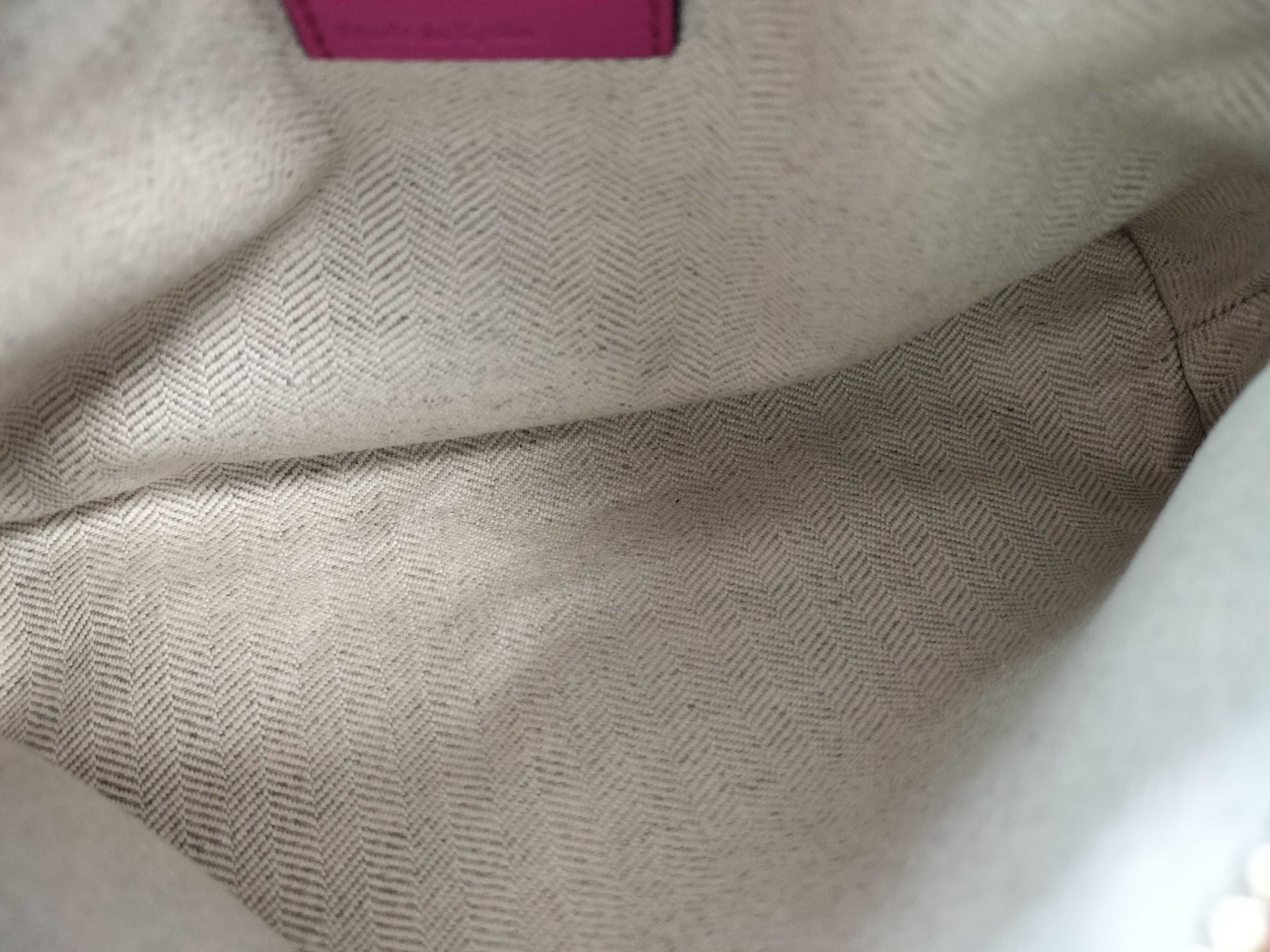 Anagram T Pouch Leather Shoulder Bag Pink Shoulder Bag — view 8
