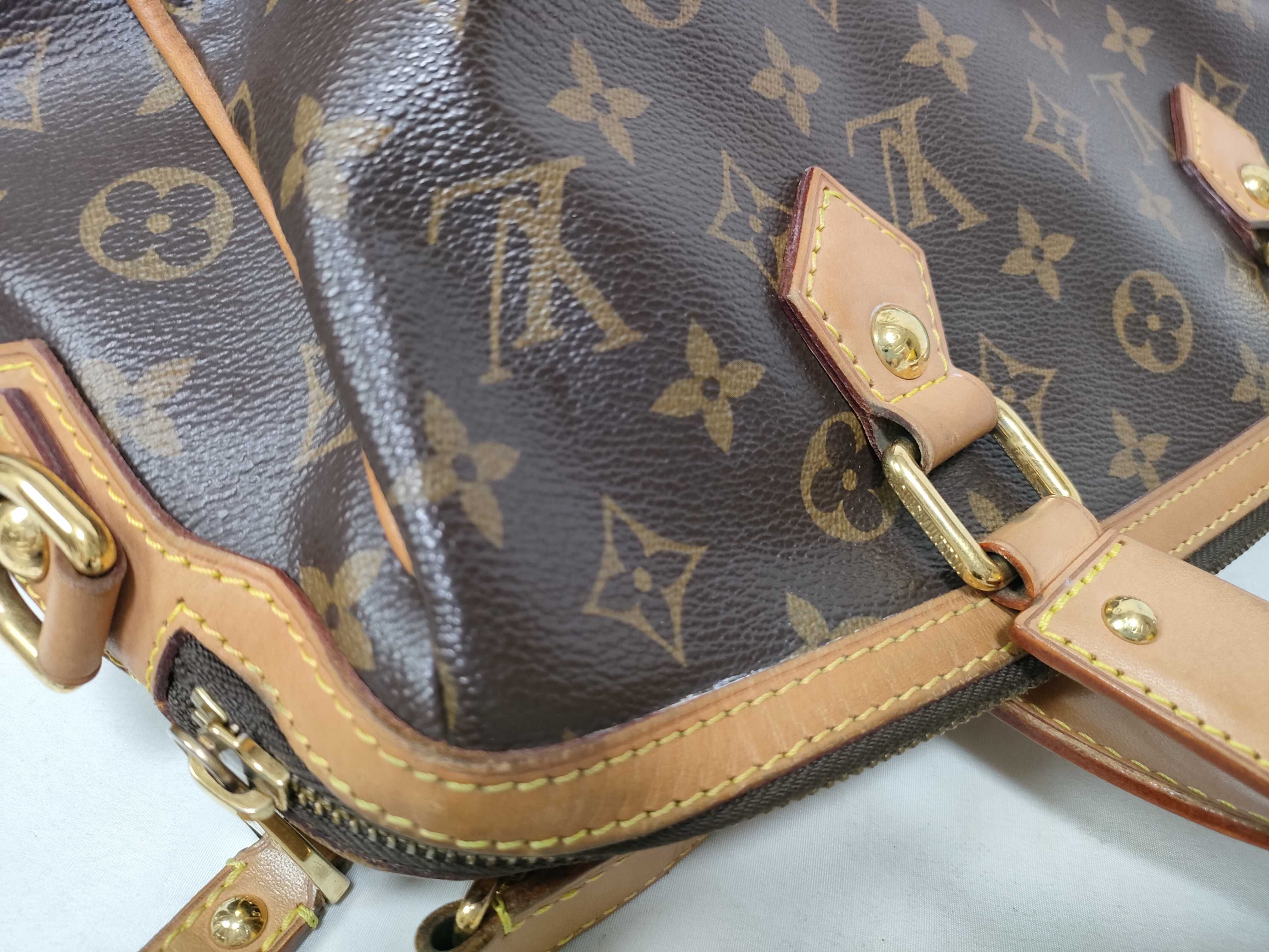 Monogram Louis Vuitton Monogram Hand Shoulder Bag Handbag — view 9