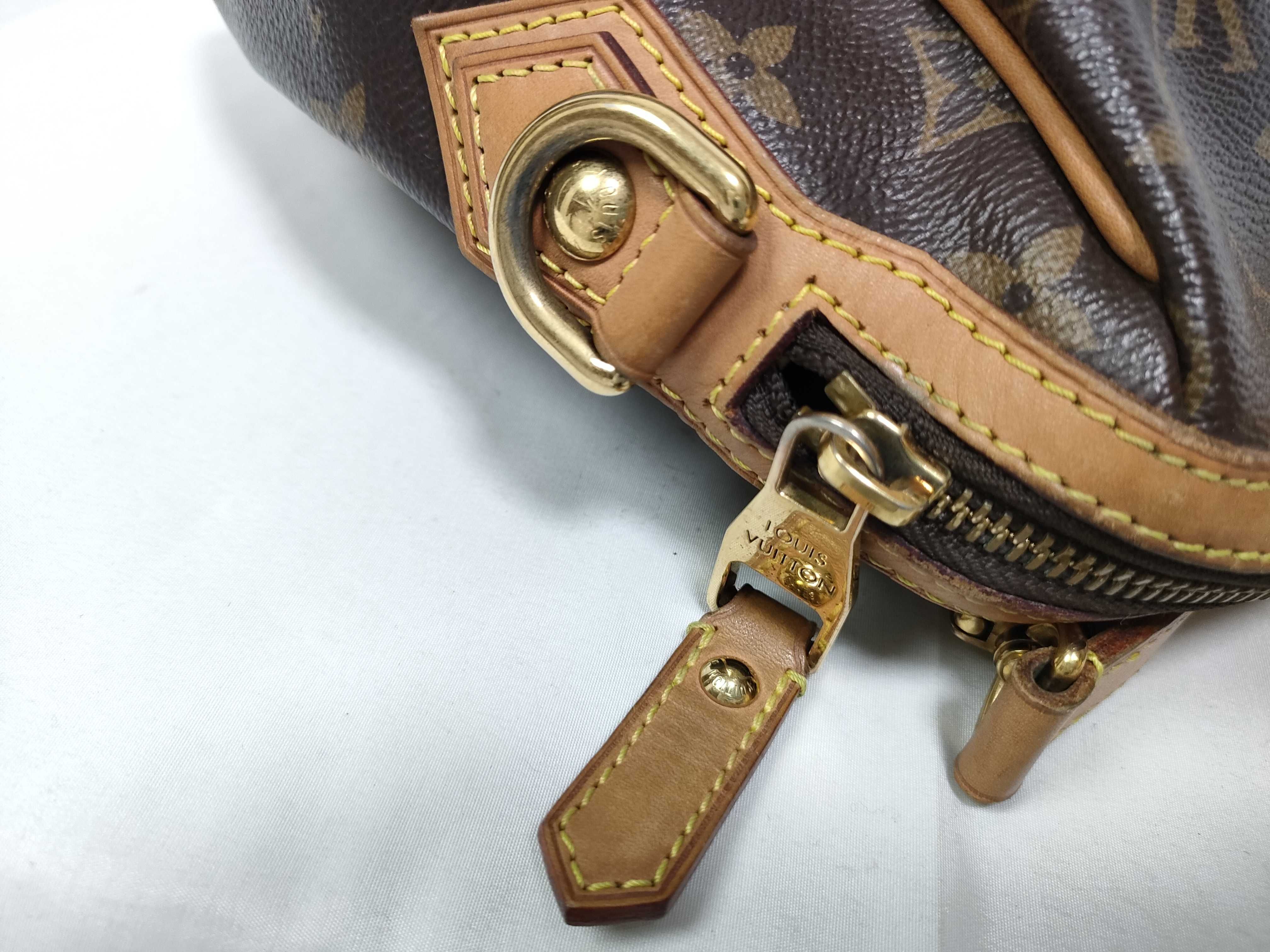Monogram Louis Vuitton Monogram Hand Shoulder Bag Handbag — view 10