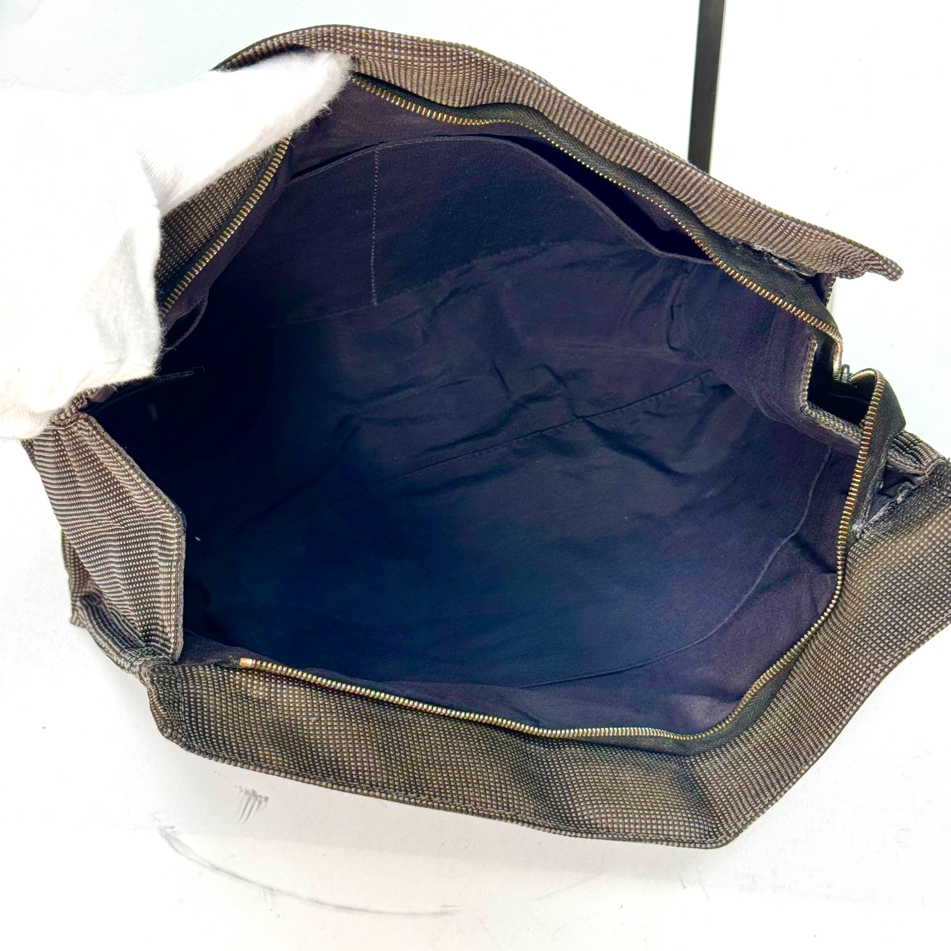 Herline Pouch MM Second Bag Clutch Bag — view 5