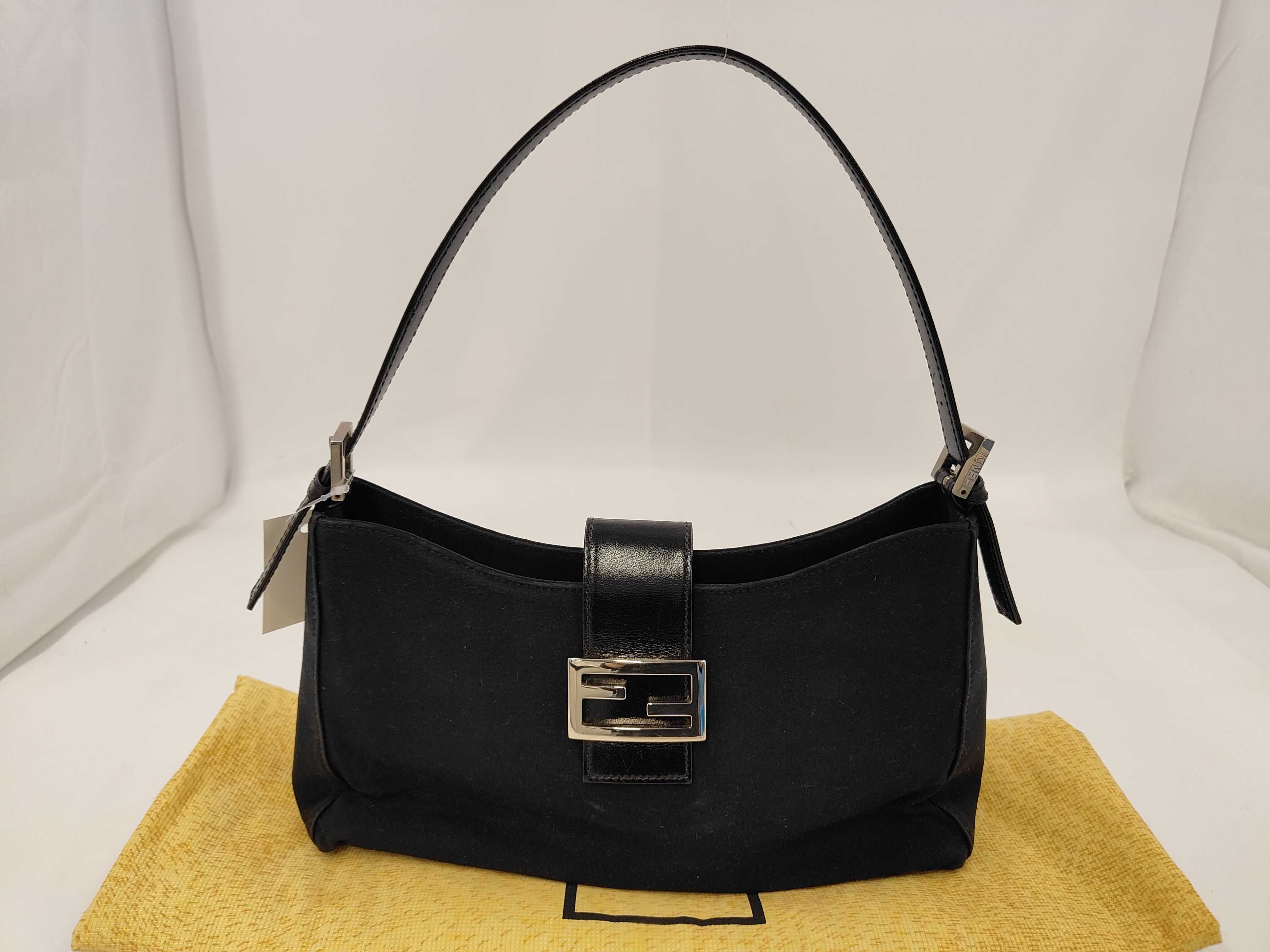 Mamma One-Shoulder Bag