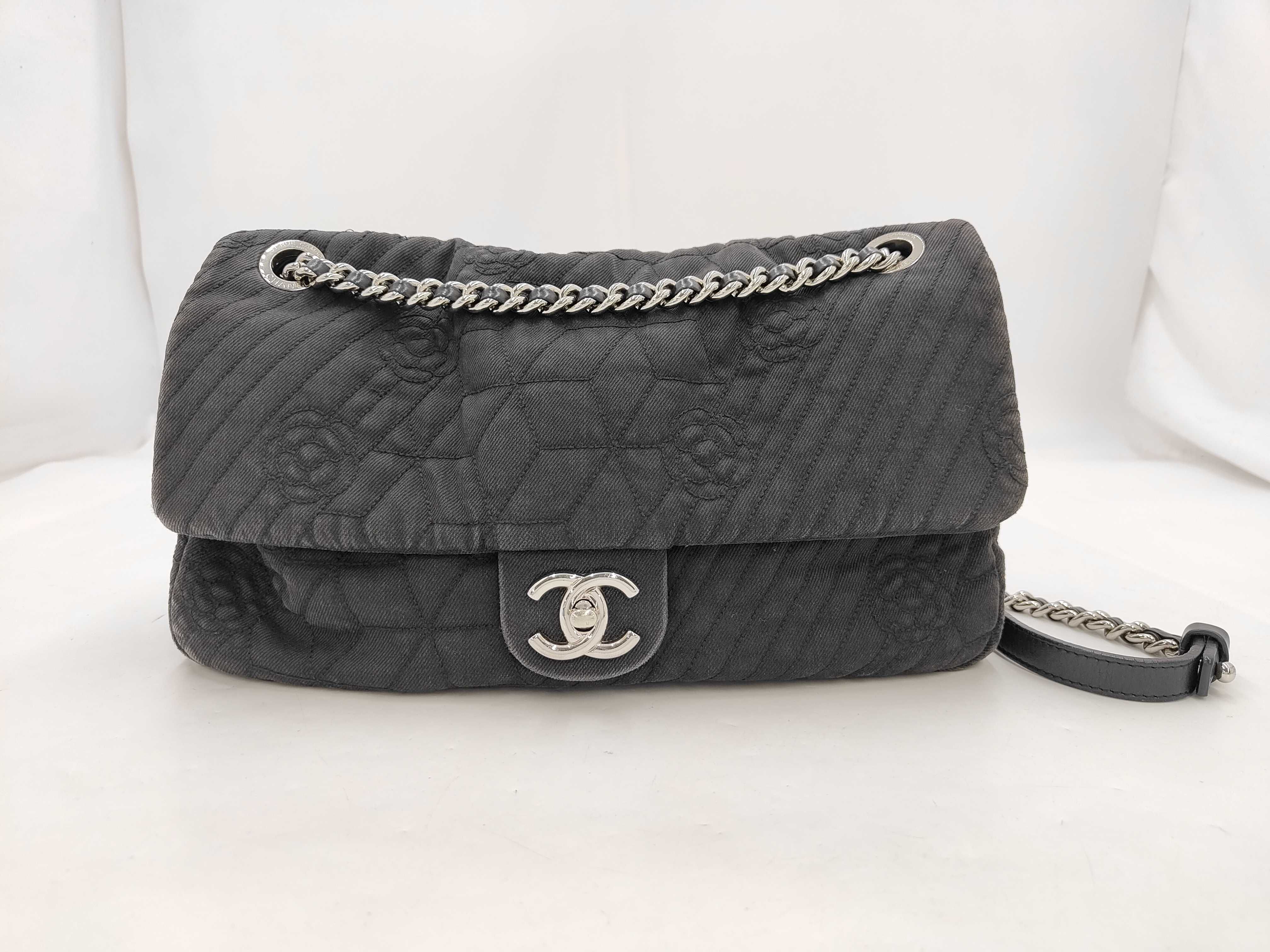 Camellia Denim Shoulder Bag (Black)