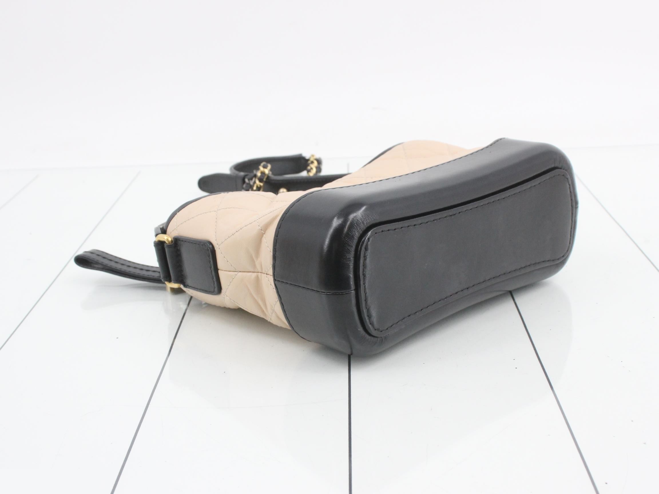 Gabrielle de Chanel small hobo bag aged calfskin — view 5