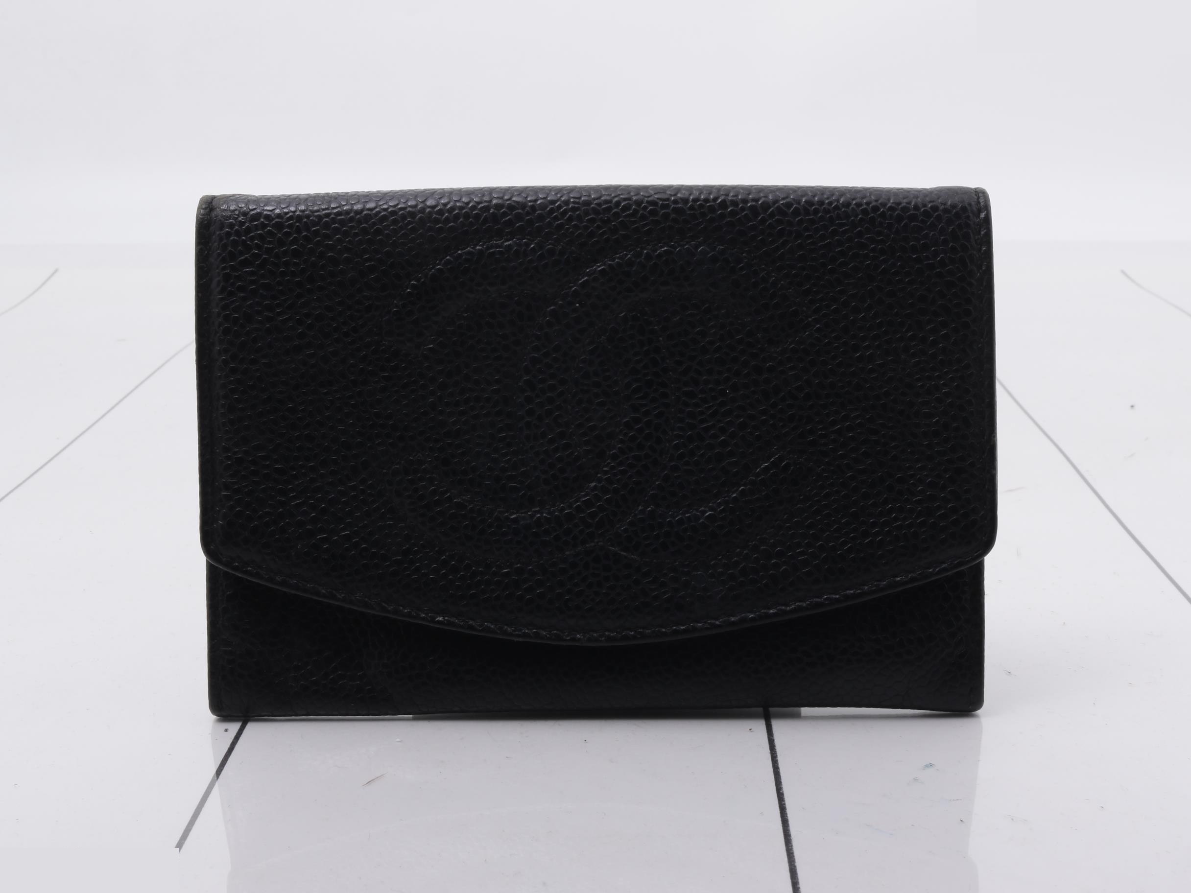 Caviar leather folding wallet