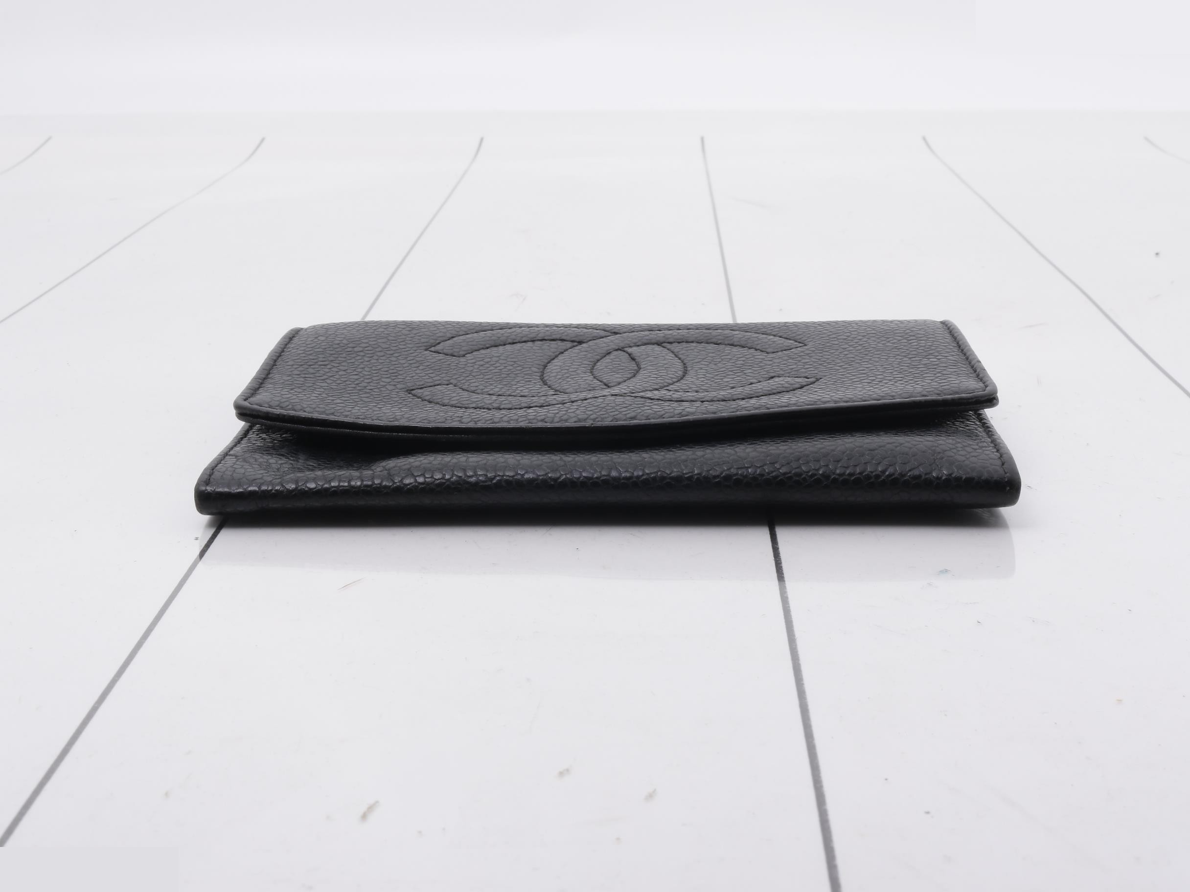 Caviar leather folding wallet — view 3