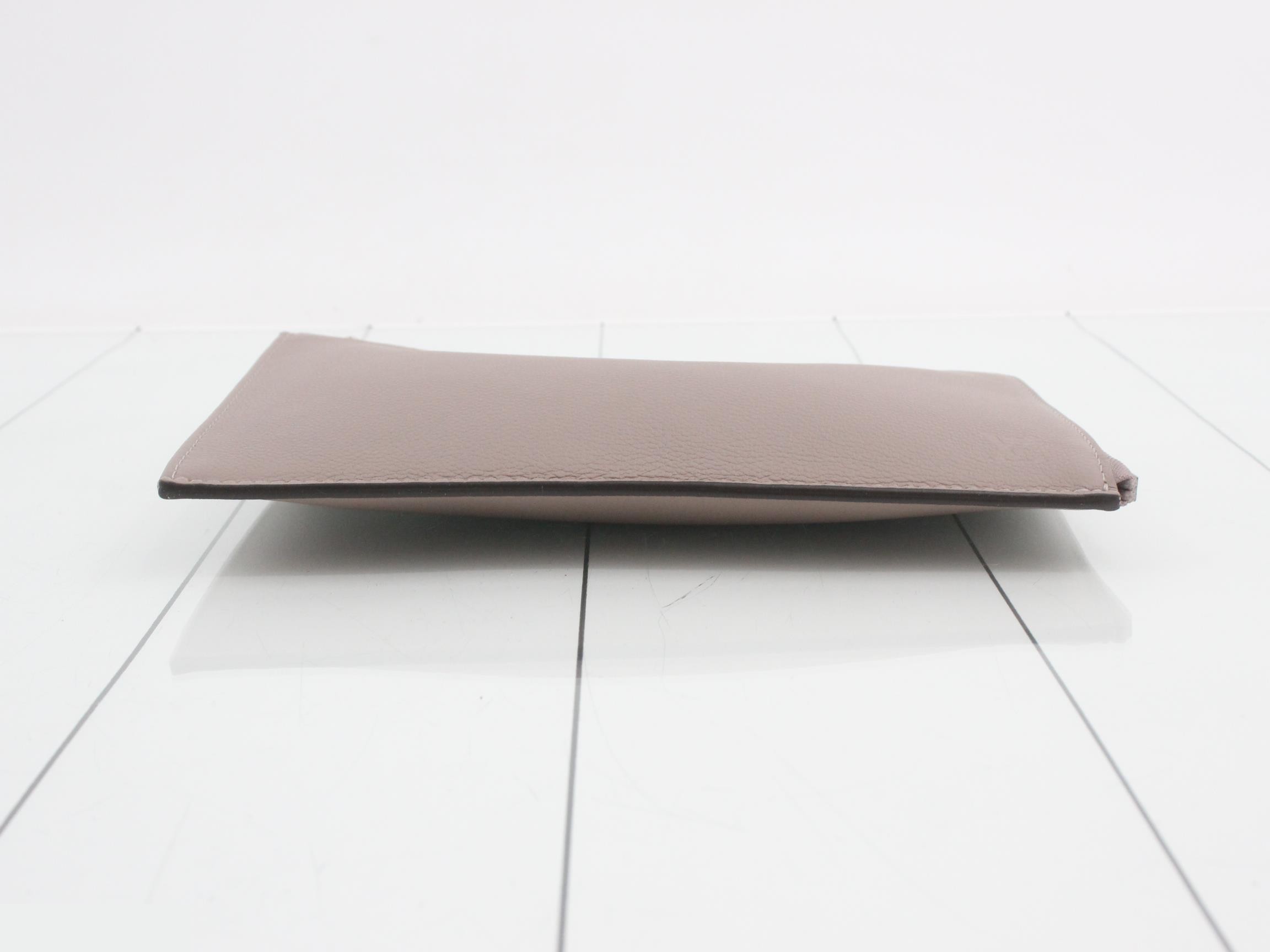 Pochette Jour PM Taurillon Leather Greige — view 3