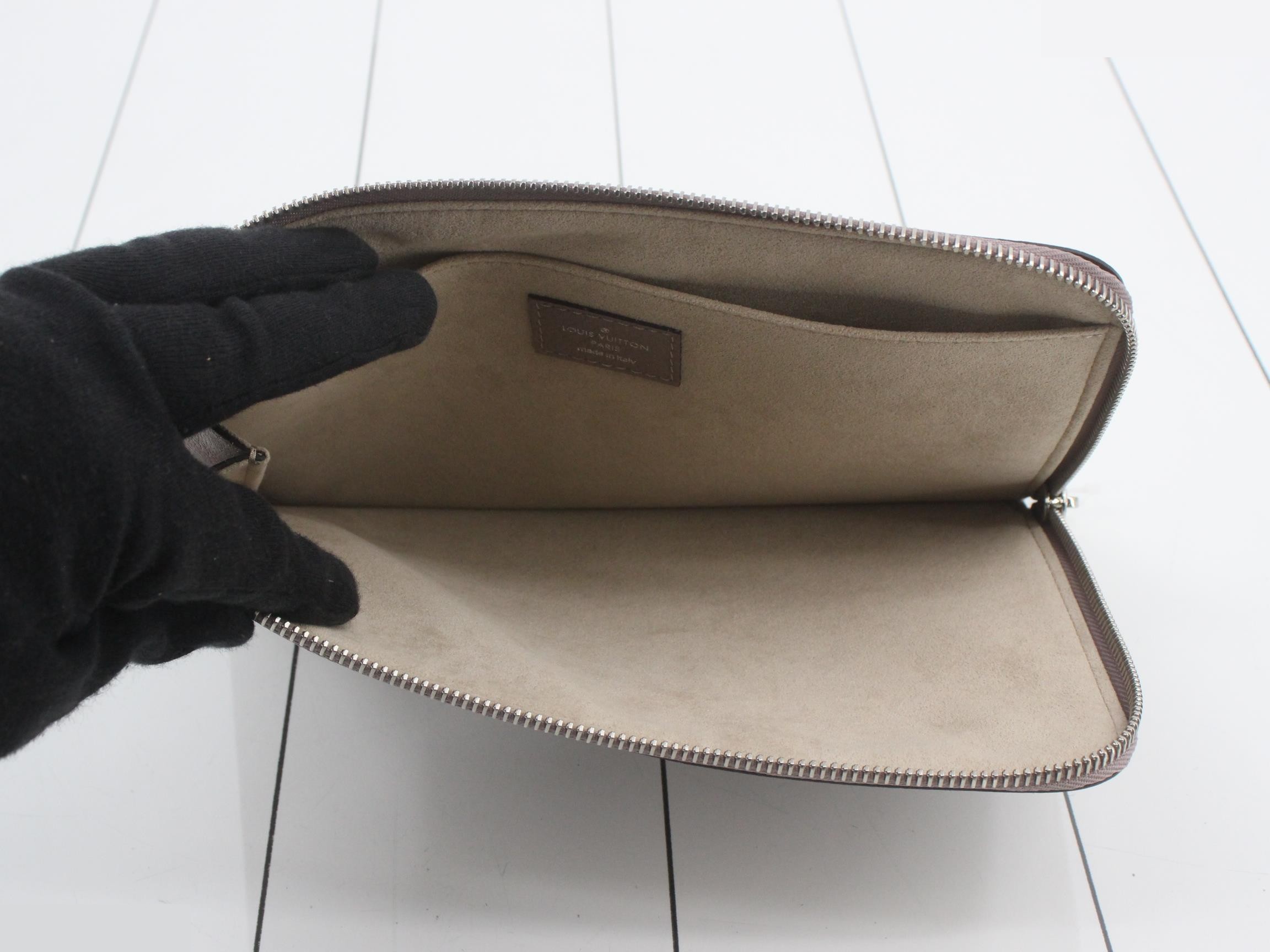 Pochette Jour PM Taurillon Leather Greige — view 4