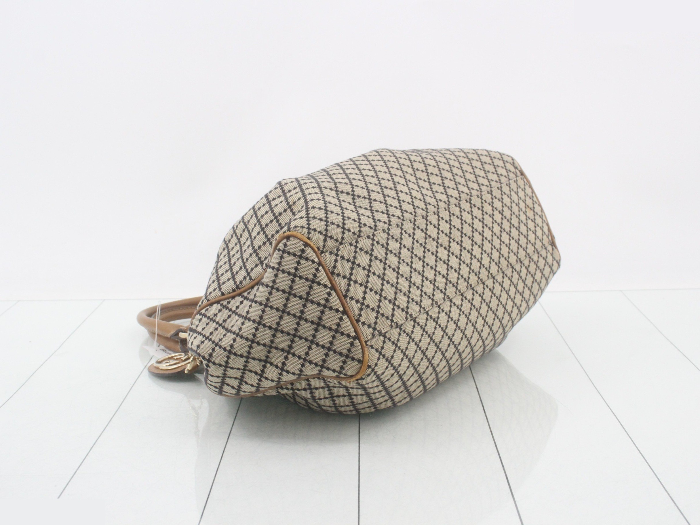 GG Canvas Handbag Sukey — view 5