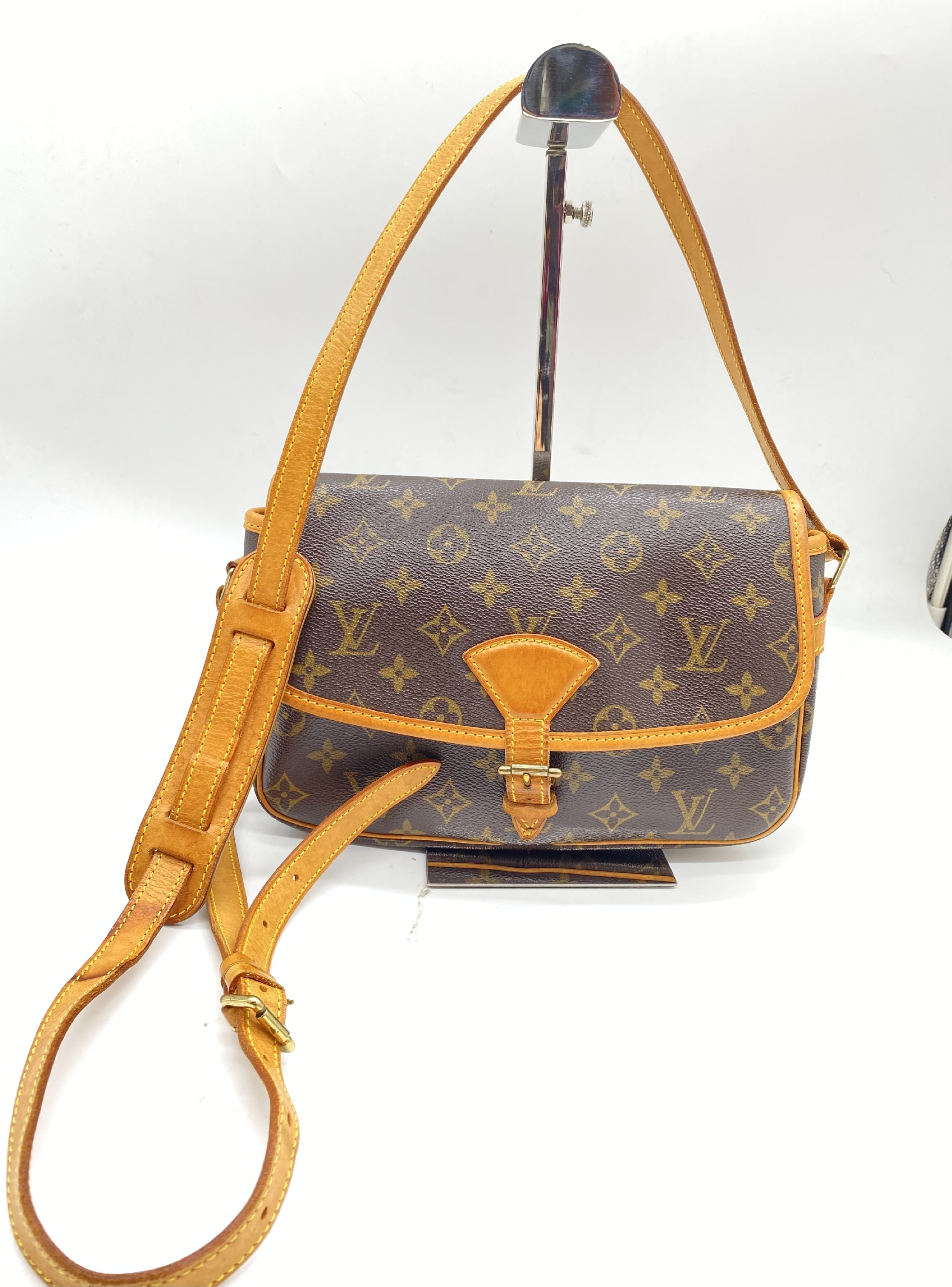Monogram Sologne M42250 DK1164 Shoulder Bag