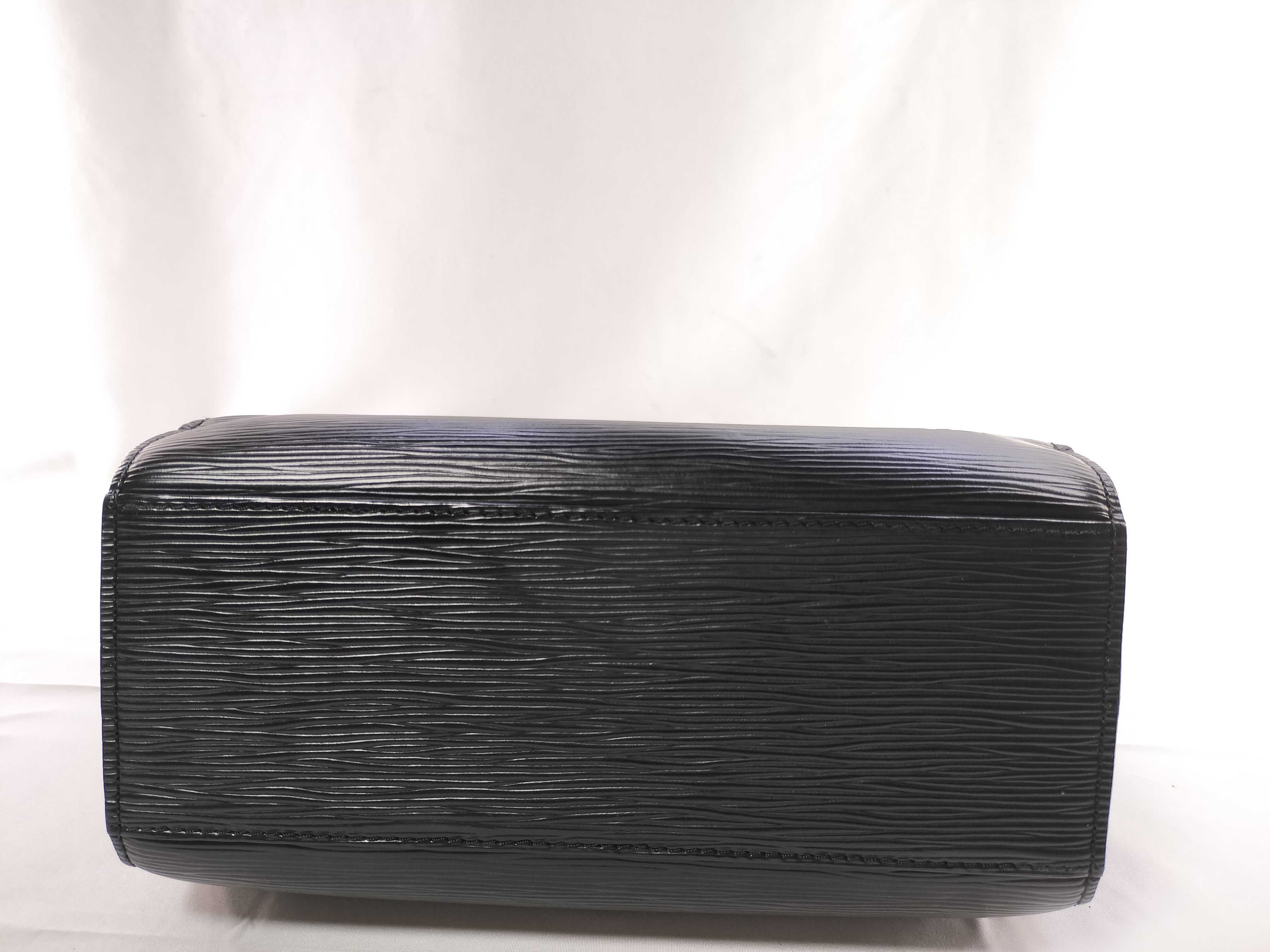 Epi Pont Neuf PM Handbag — view 6