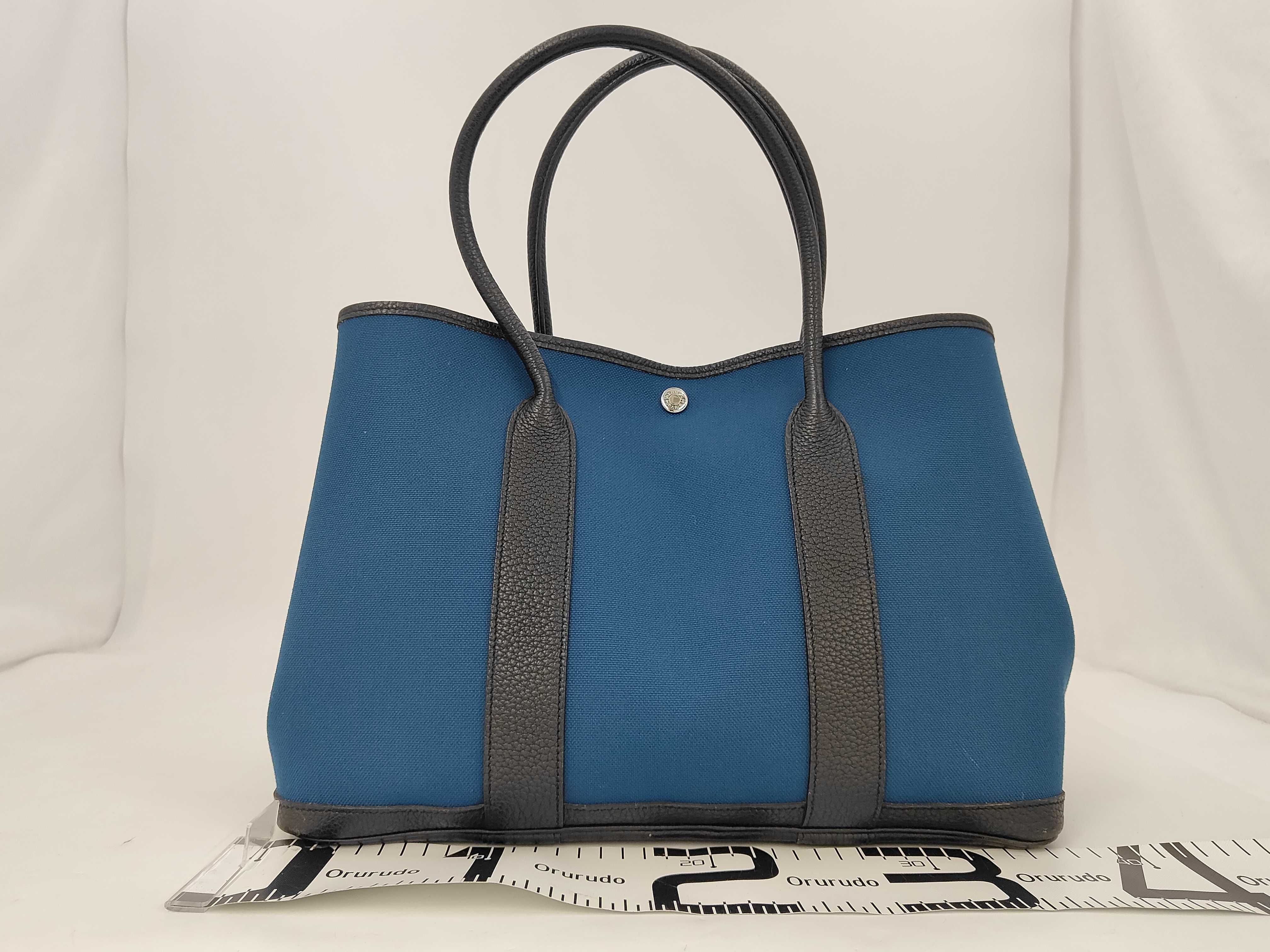 Garden Party 36 Toile Military Tote Bag — view 2