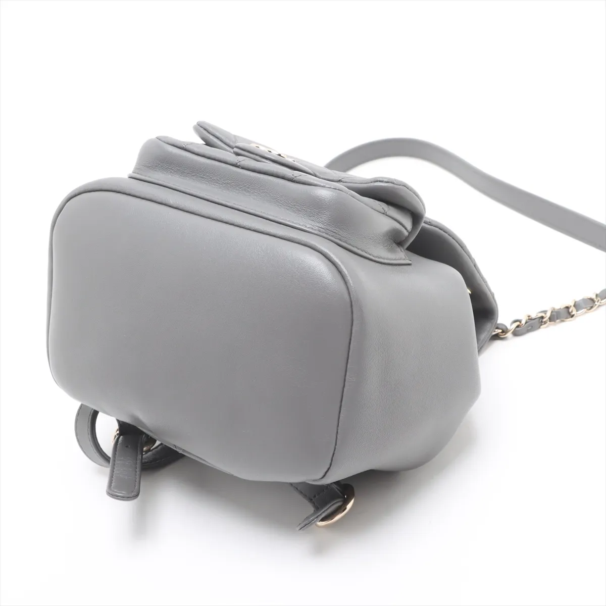 Matelasse Lambskin Chain Backpack Gray Gold Hardware N48U64C5 Random Plate — view 3