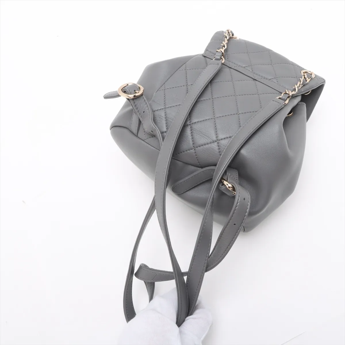 Matelasse Lambskin Chain Backpack Gray Gold Hardware N48U64C5 Random Plate — view 5