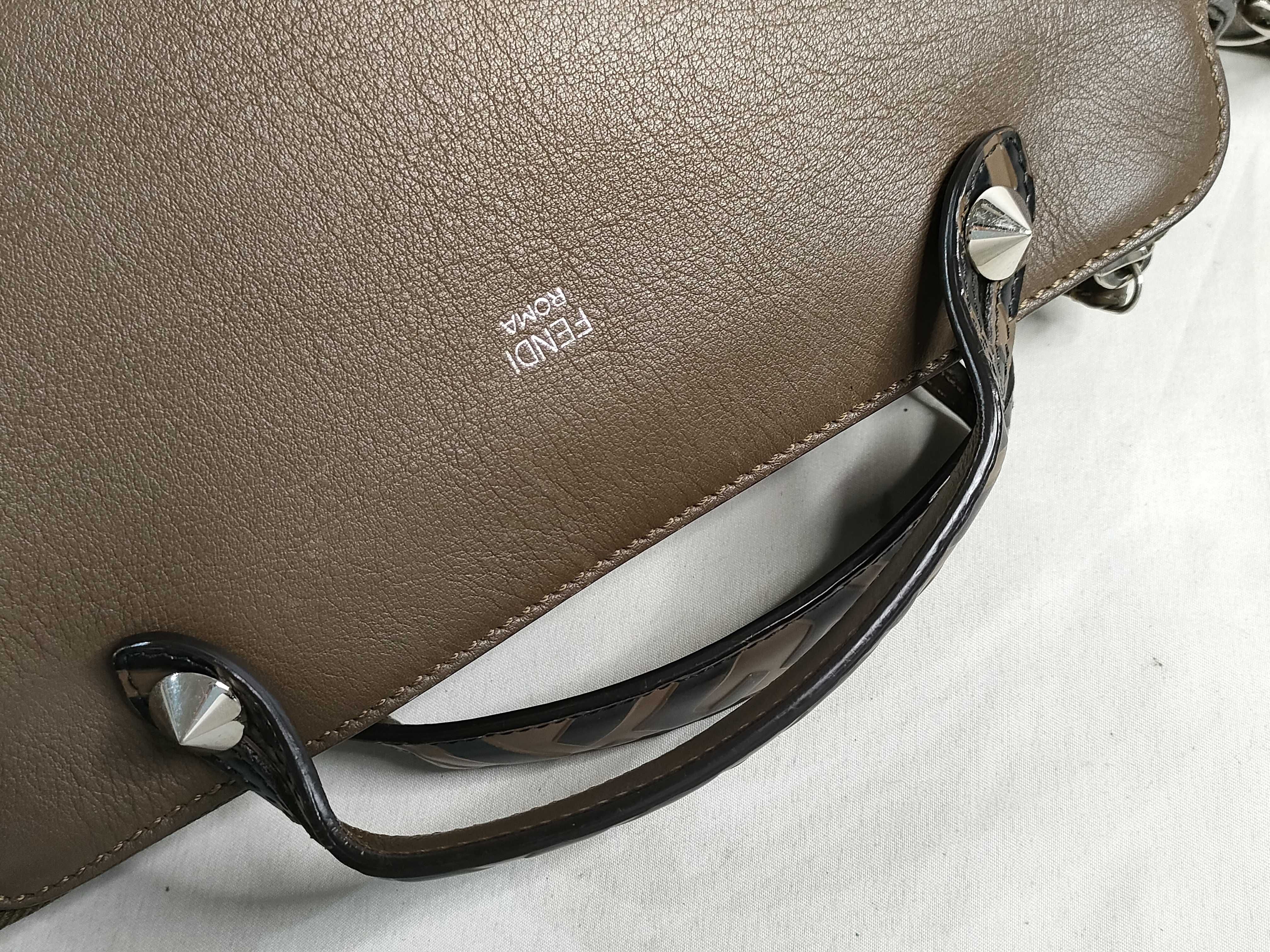 By The Way Medium Leather 2-Way Handbag, Greige, 8BL146 (Handbag) — view 3