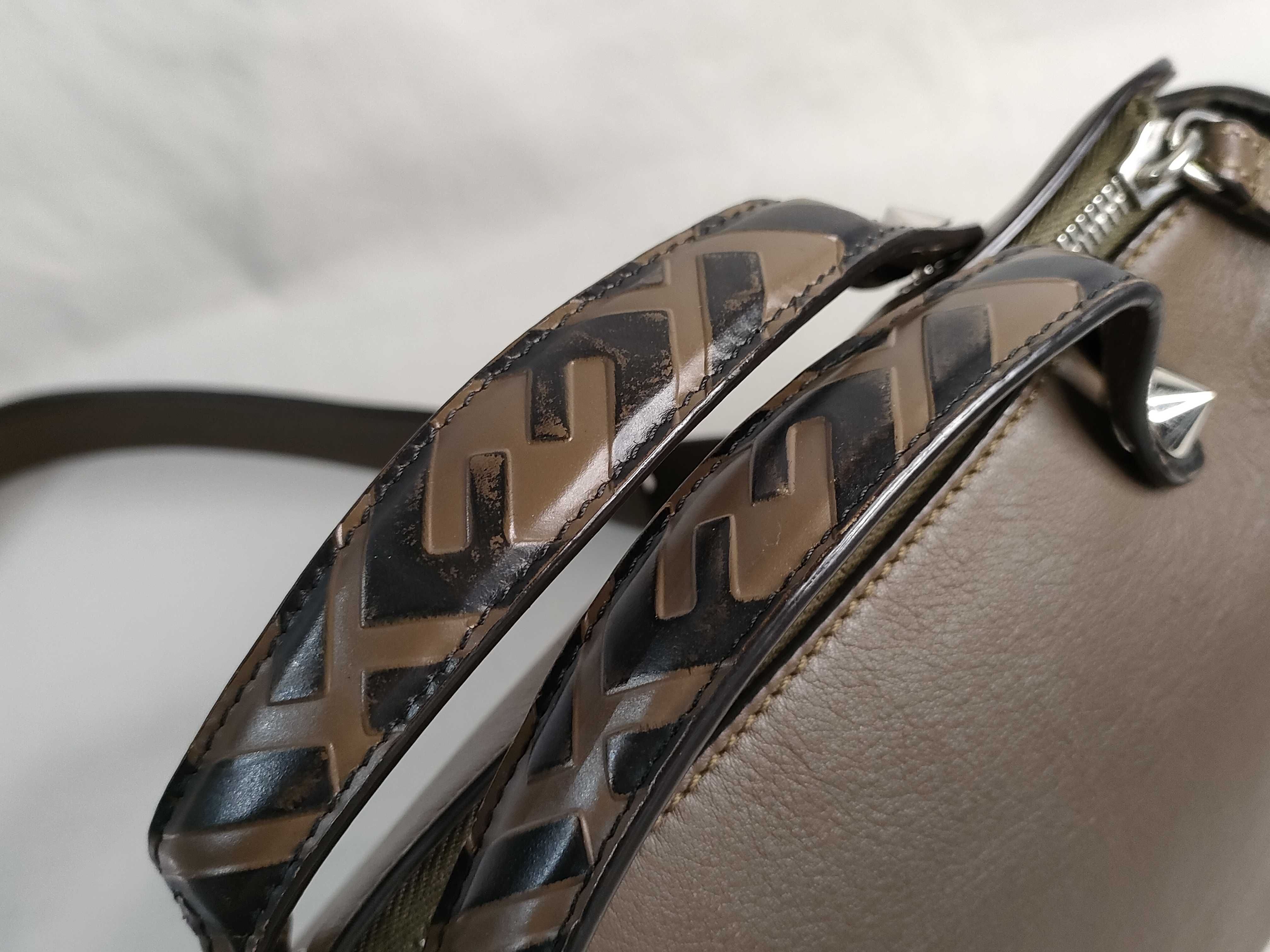By The Way Medium Leather 2-Way Handbag, Greige, 8BL146 (Handbag) — view 4