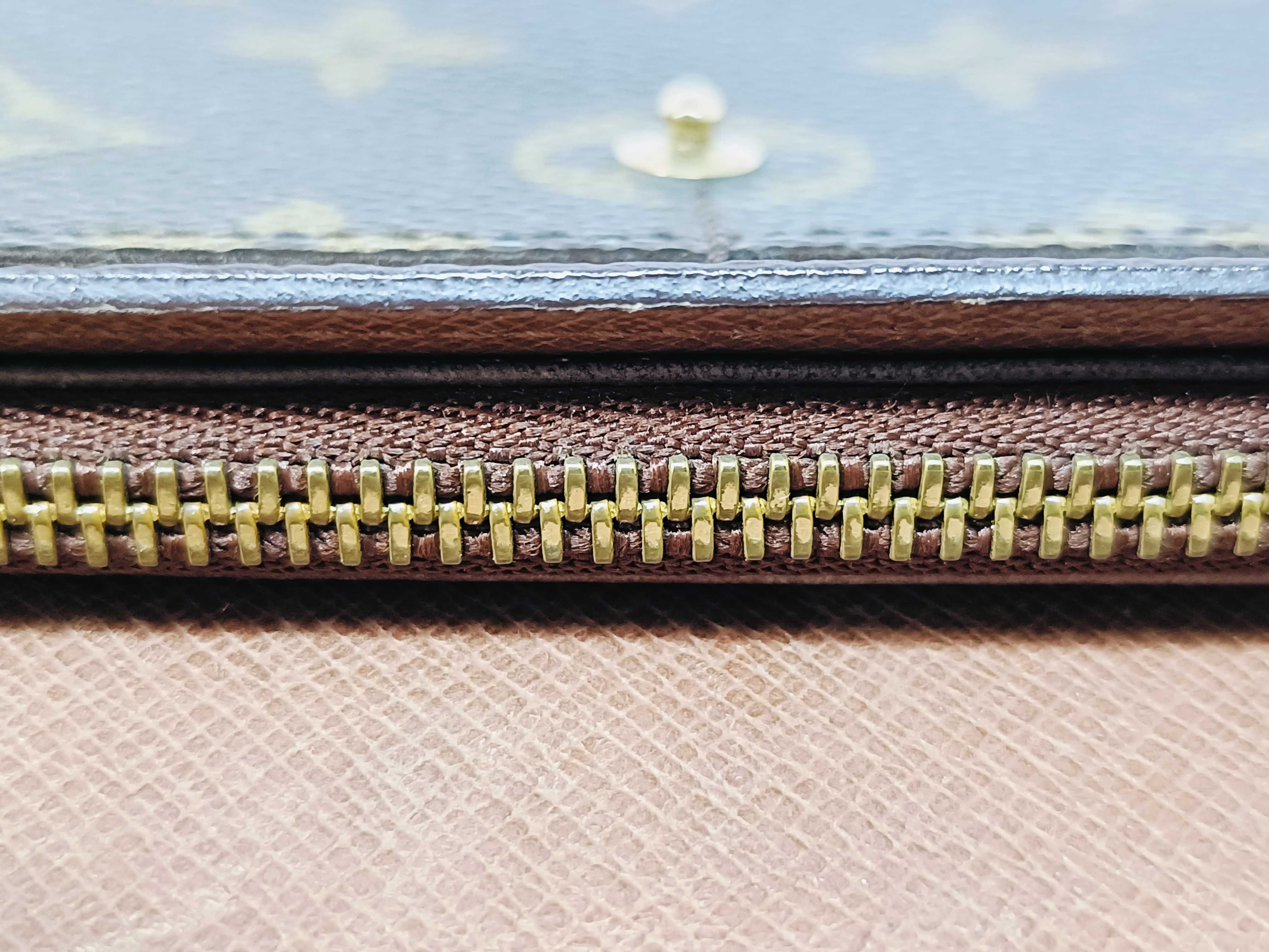 Monogram Old Portefeuille Sarah Wallet — view 11