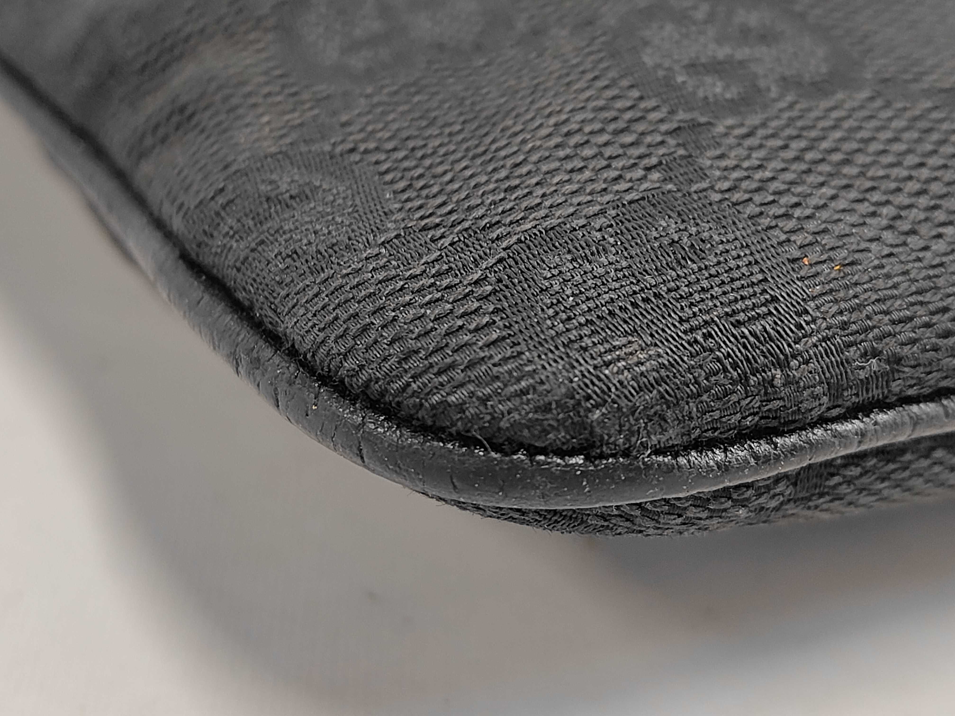 GG Canvas x Leather Shoulder Bag — view 3